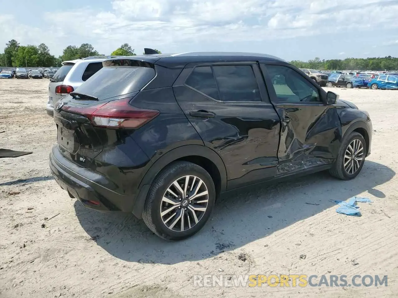 3 Photograph of a damaged car 3N1CP5CV3ML516958 NISSAN KICKS 2021