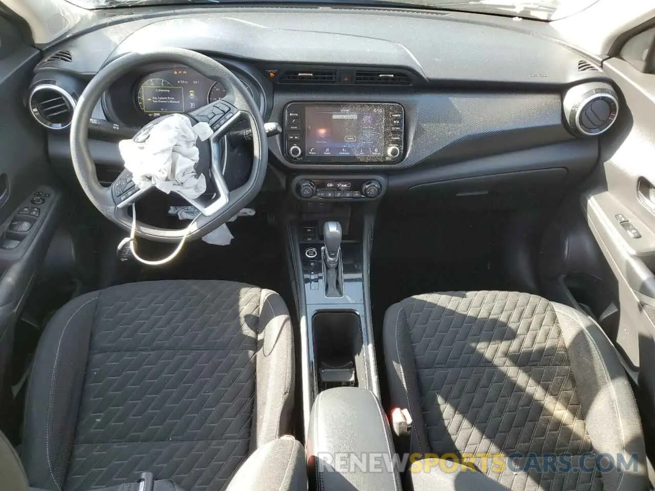 8 Photograph of a damaged car 3N1CP5CV4ML493965 NISSAN KICKS 2021