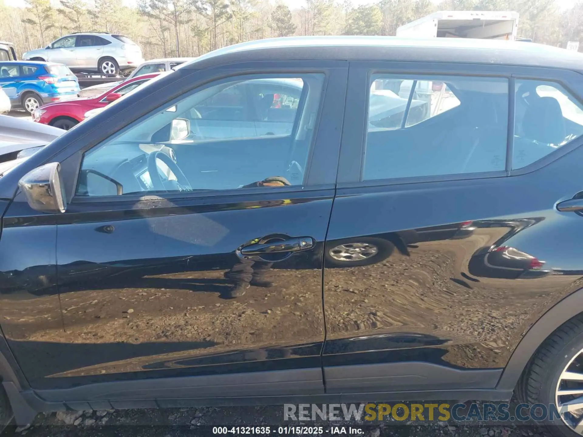 15 Photograph of a damaged car 3N1CP5CV4ML503037 NISSAN KICKS 2021