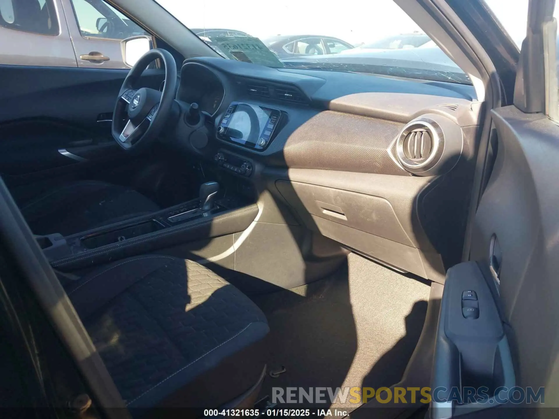 5 Photograph of a damaged car 3N1CP5CV4ML503037 NISSAN KICKS 2021