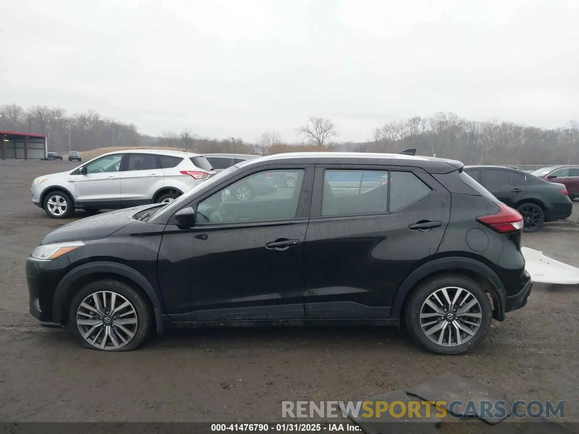14 Photograph of a damaged car 3N1CP5CV4ML515026 NISSAN KICKS 2021