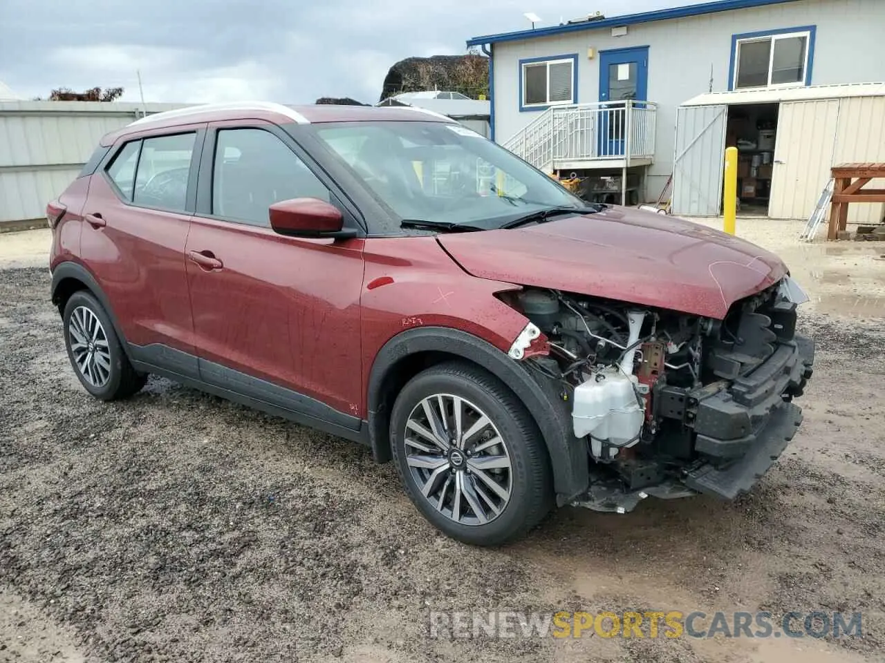 4 Photograph of a damaged car 3N1CP5CV4ML523157 NISSAN KICKS 2021