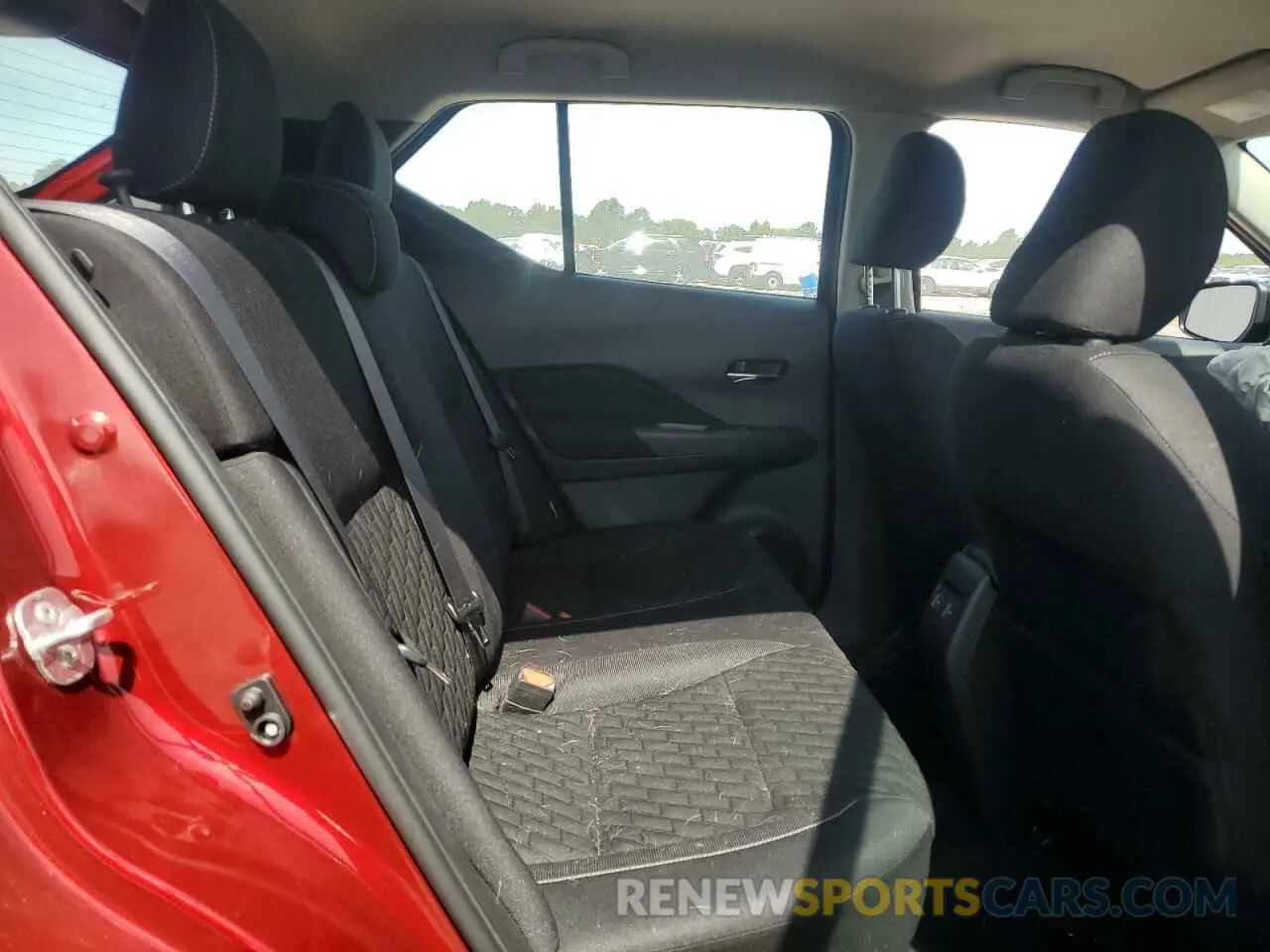 11 Photograph of a damaged car 3N1CP5CV4ML547541 NISSAN KICKS 2021