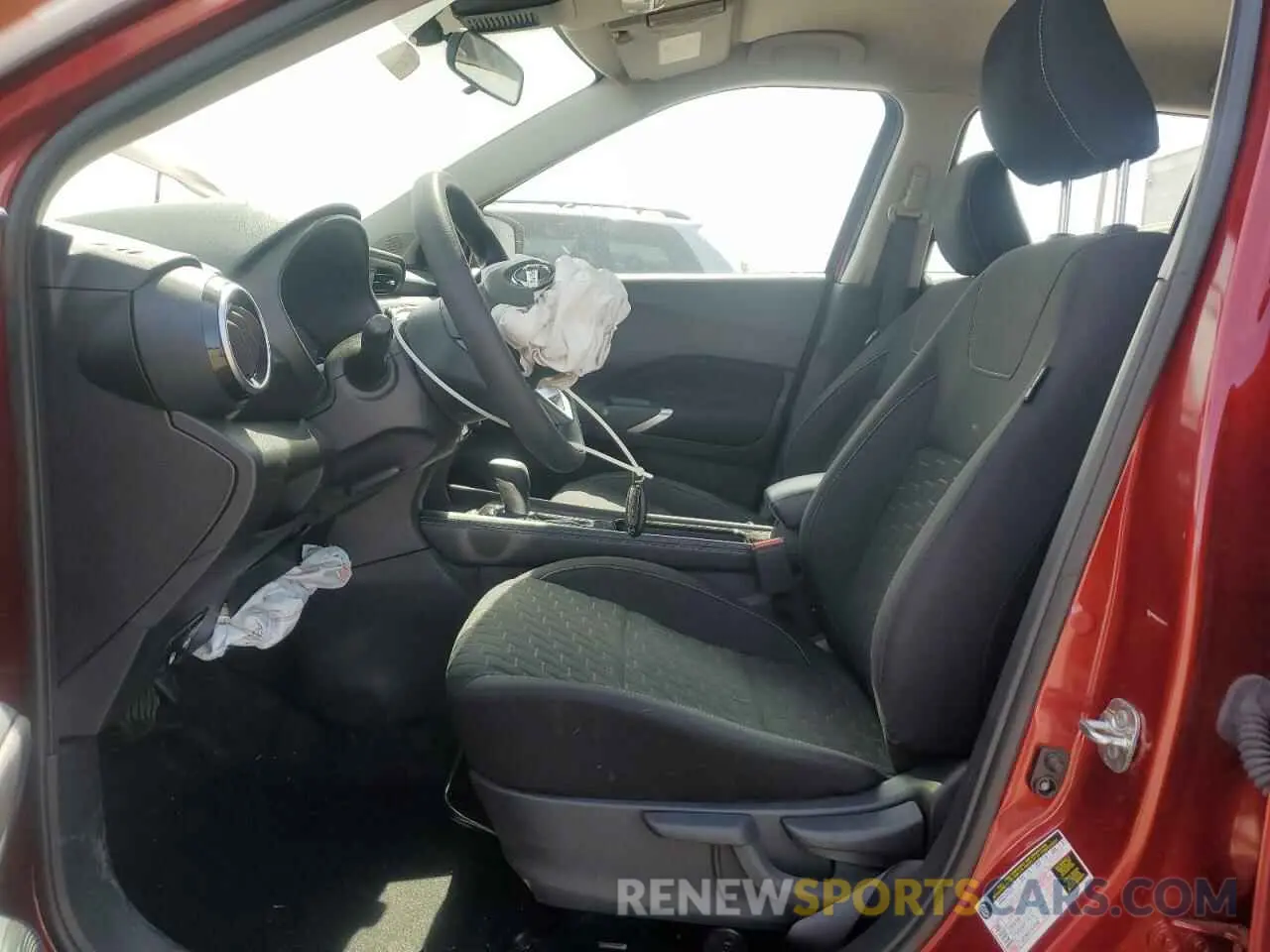 7 Photograph of a damaged car 3N1CP5CV4ML547541 NISSAN KICKS 2021