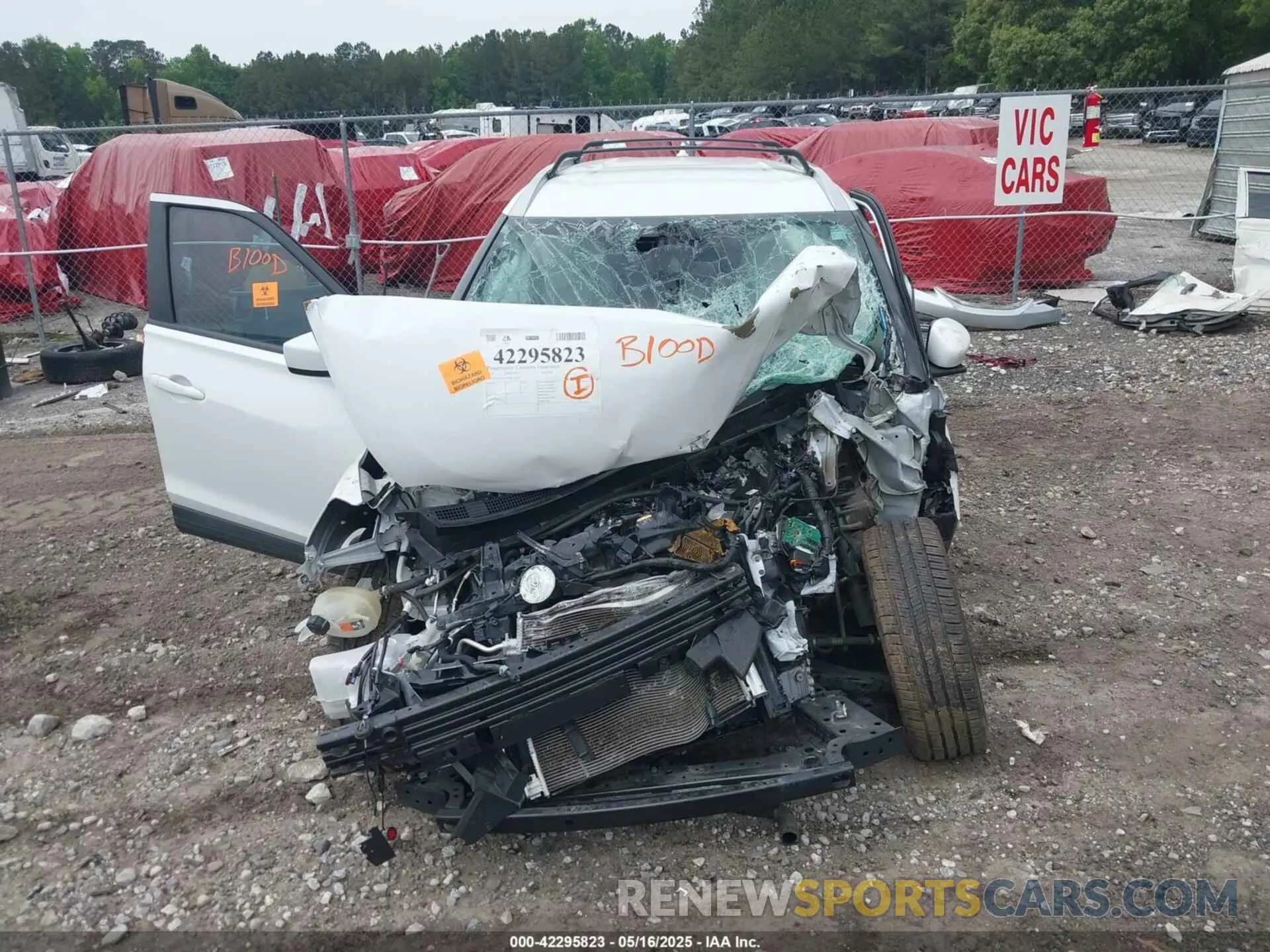 12 Photograph of a damaged car 3N1CP5CV4ML557339 NISSAN KICKS 2021