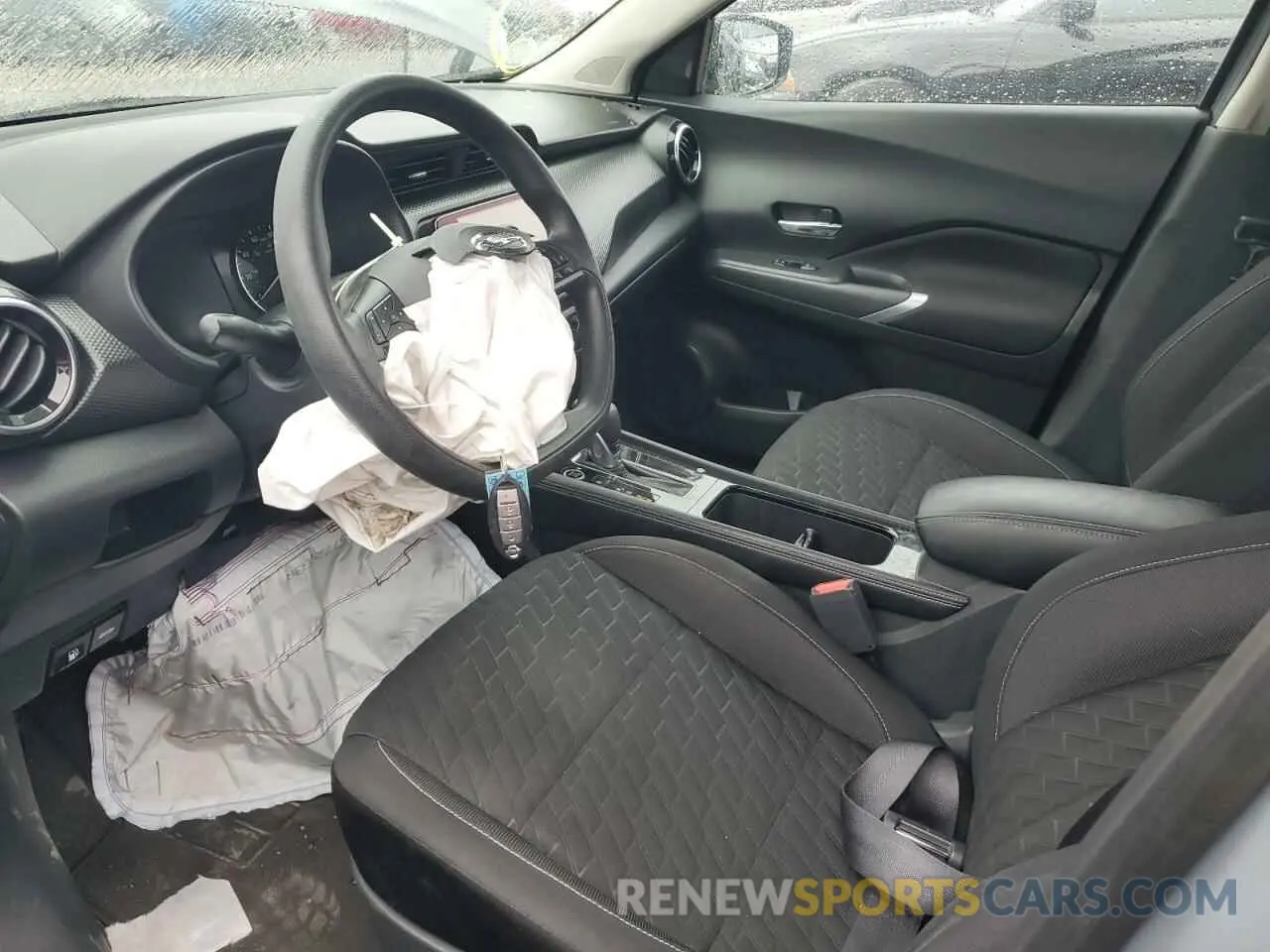 7 Photograph of a damaged car 3N1CP5CV4ML560158 NISSAN KICKS 2021