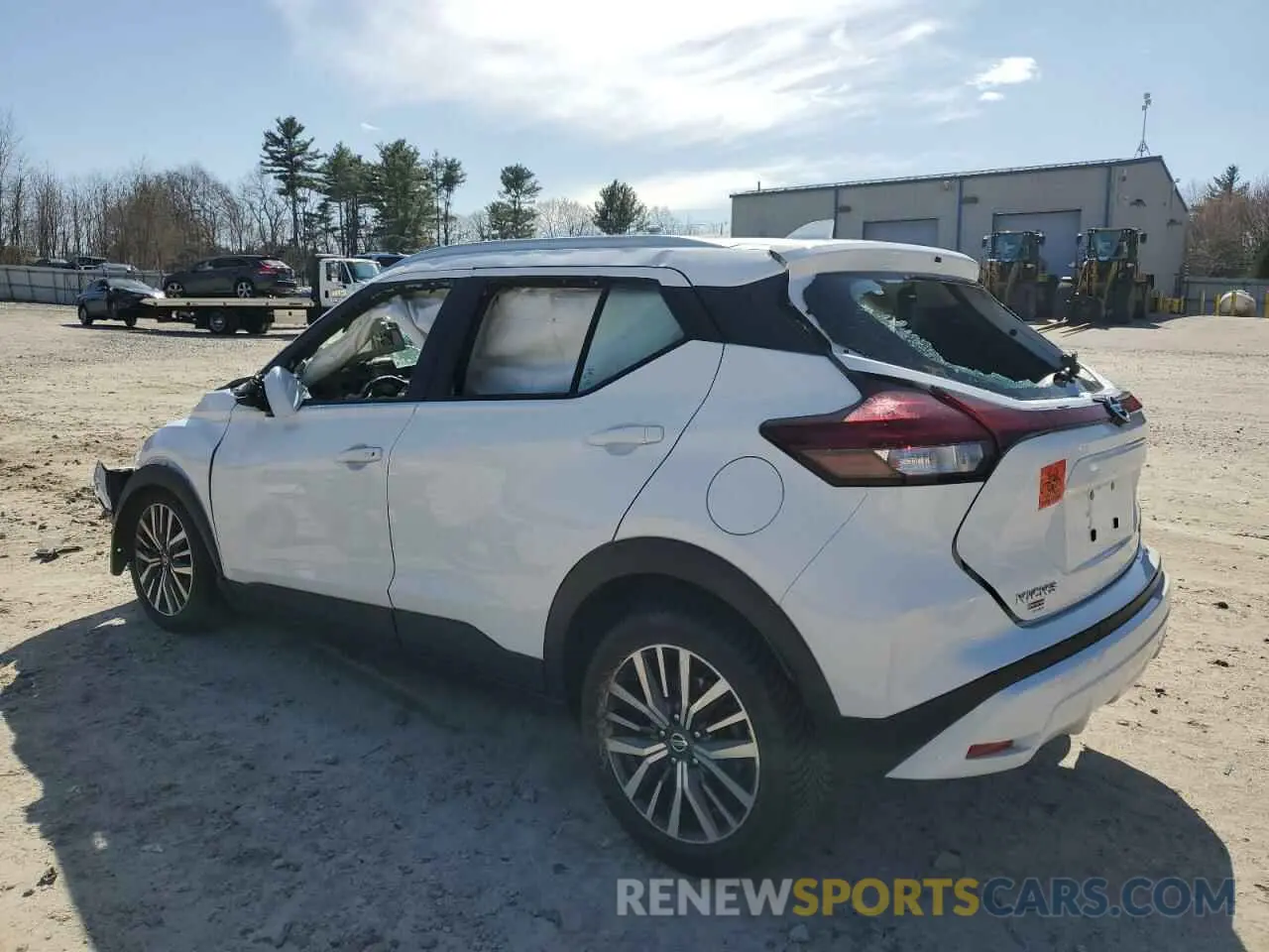 2 Photograph of a damaged car 3N1CP5CV5ML466225 NISSAN KICKS 2021