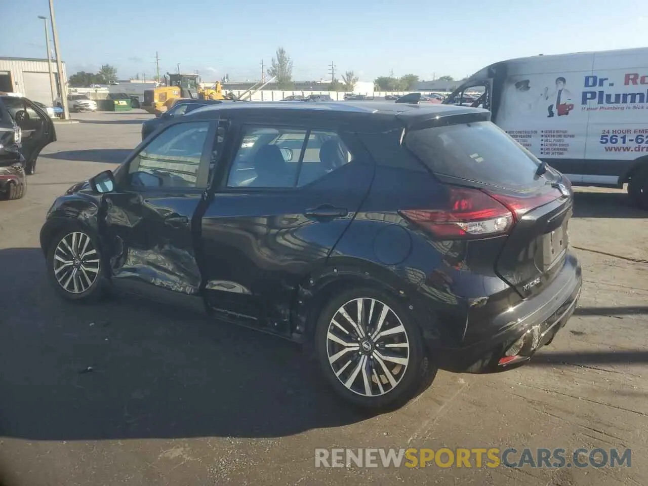 2 Photograph of a damaged car 3N1CP5CV5ML468606 NISSAN KICKS 2021