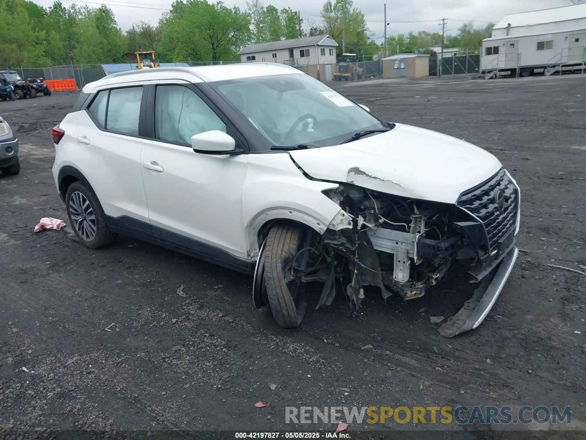 1 Photograph of a damaged car 3N1CP5CV5ML480609 NISSAN KICKS 2021
