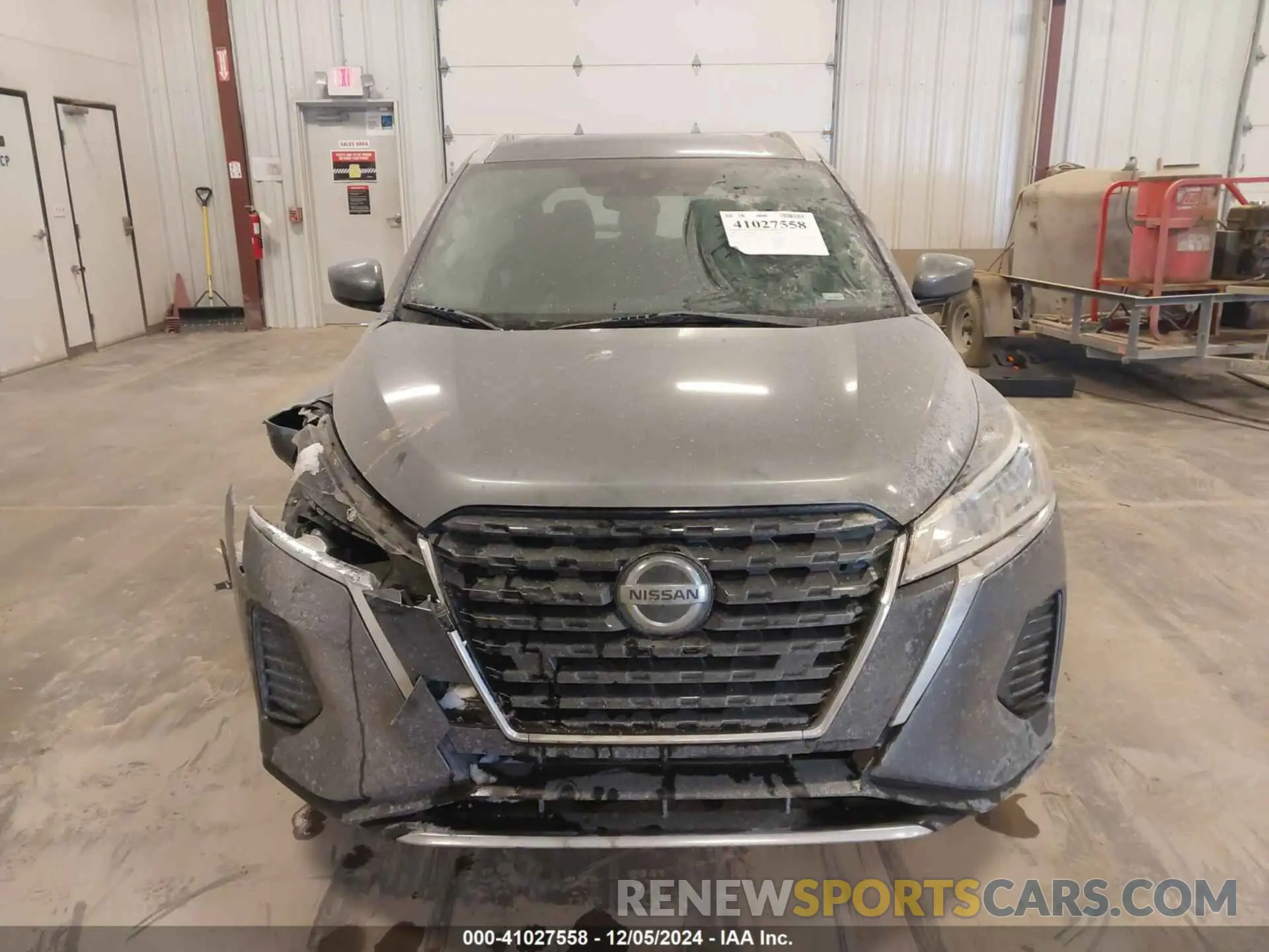 12 Photograph of a damaged car 3N1CP5CV5ML487236 NISSAN KICKS 2021