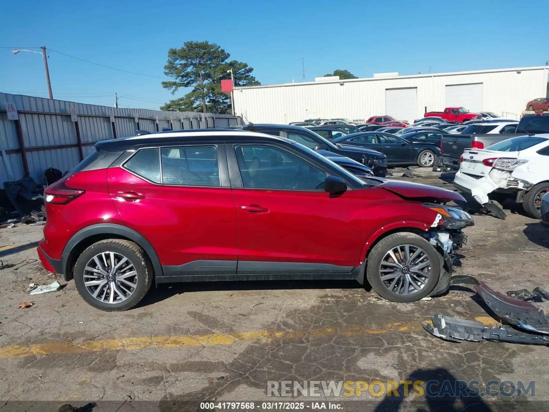 12 Photograph of a damaged car 3N1CP5CV5ML487768 NISSAN KICKS 2021