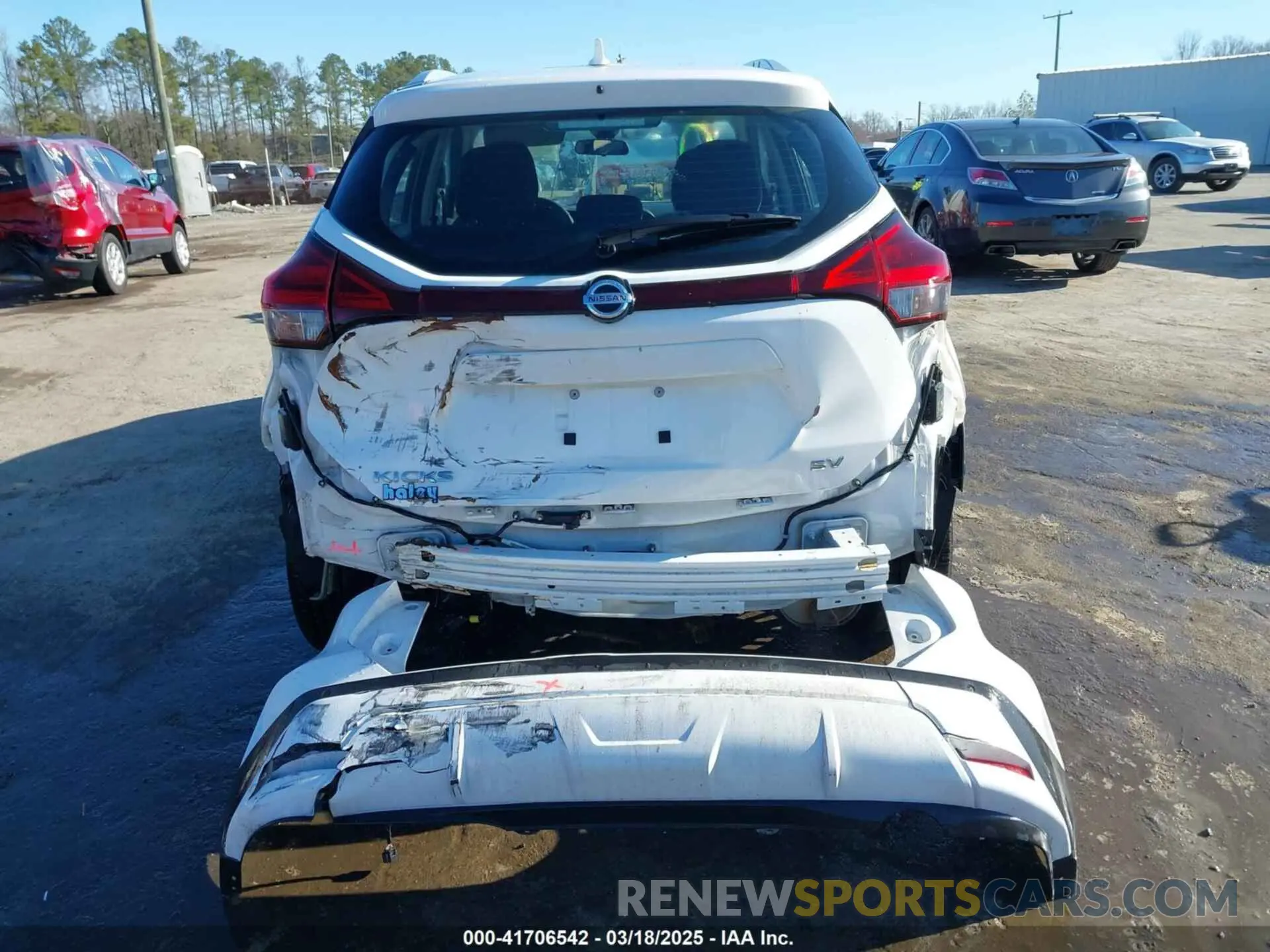 16 Photograph of a damaged car 3N1CP5CV5ML489794 NISSAN KICKS 2021