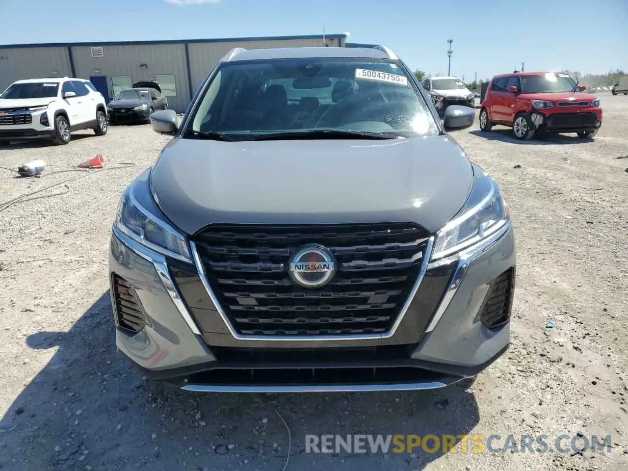 5 Photograph of a damaged car 3N1CP5CV5ML513799 NISSAN KICKS 2021