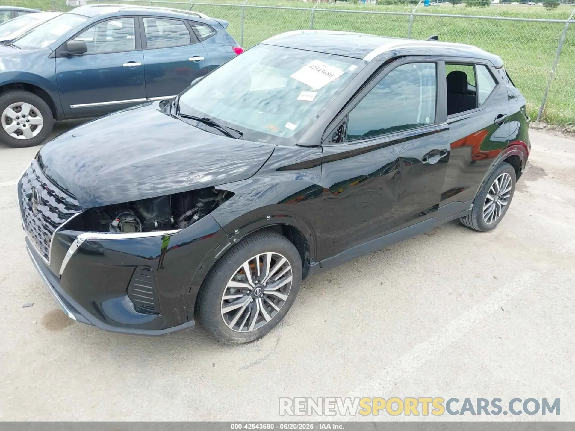 2 Photograph of a damaged car 3N1CP5CV5ML545118 NISSAN KICKS 2021