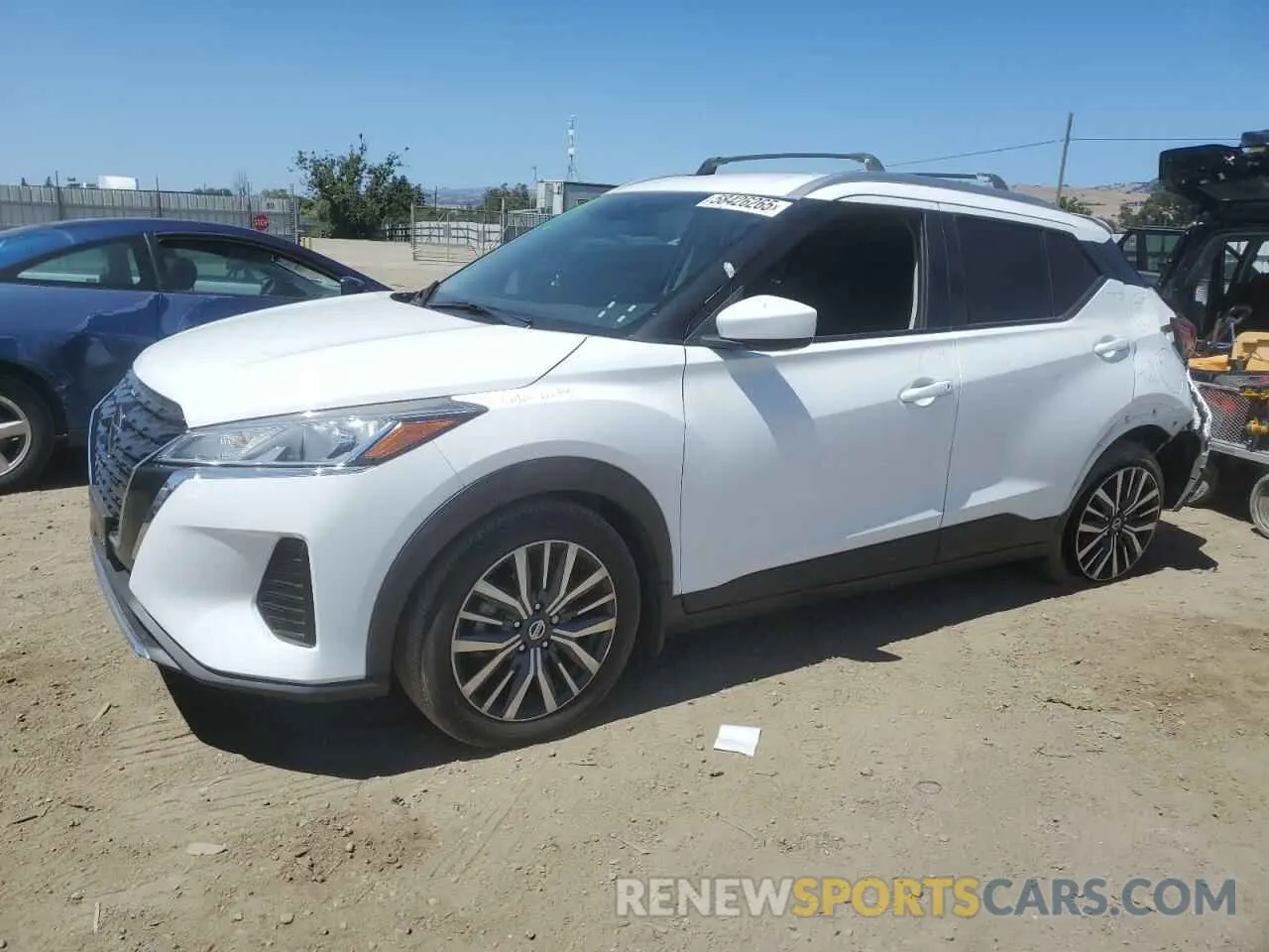 1 Photograph of a damaged car 3N1CP5CV5ML545443 NISSAN KICKS 2021