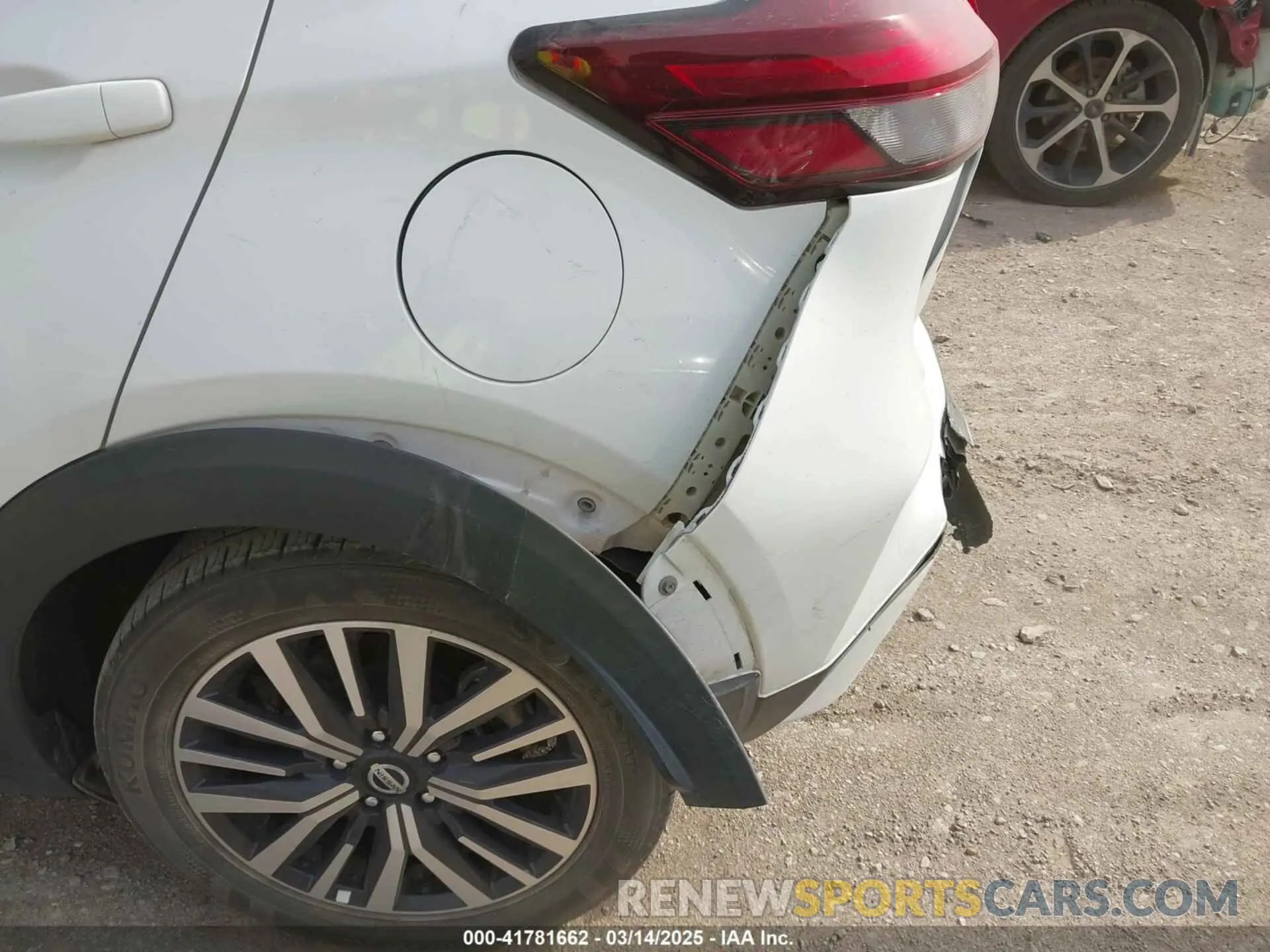 6 Photograph of a damaged car 3N1CP5CV6ML480697 NISSAN KICKS 2021