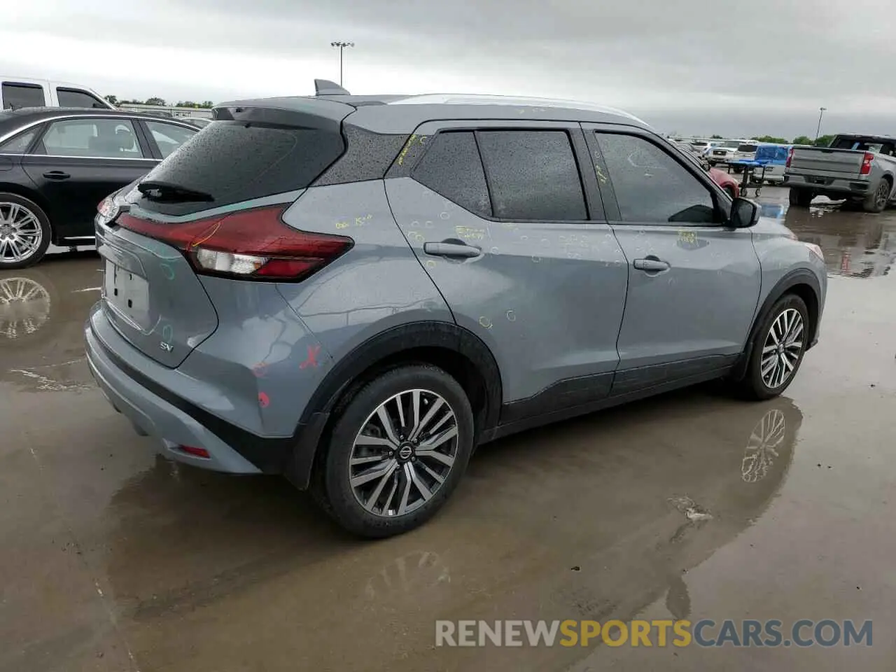 3 Photograph of a damaged car 3N1CP5CV6ML505369 NISSAN KICKS 2021