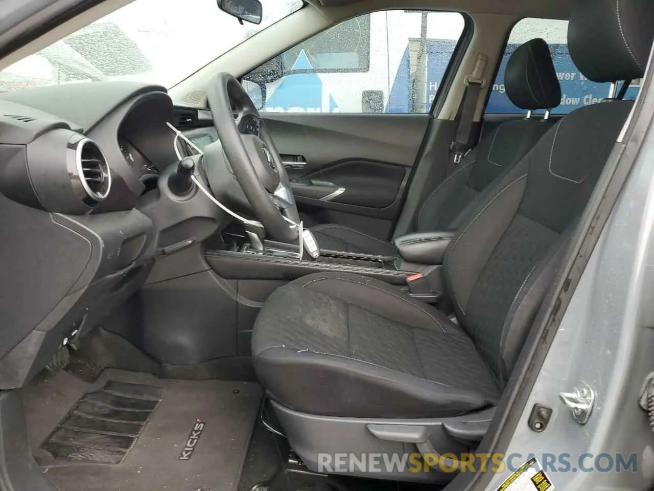 7 Photograph of a damaged car 3N1CP5CV6ML505369 NISSAN KICKS 2021