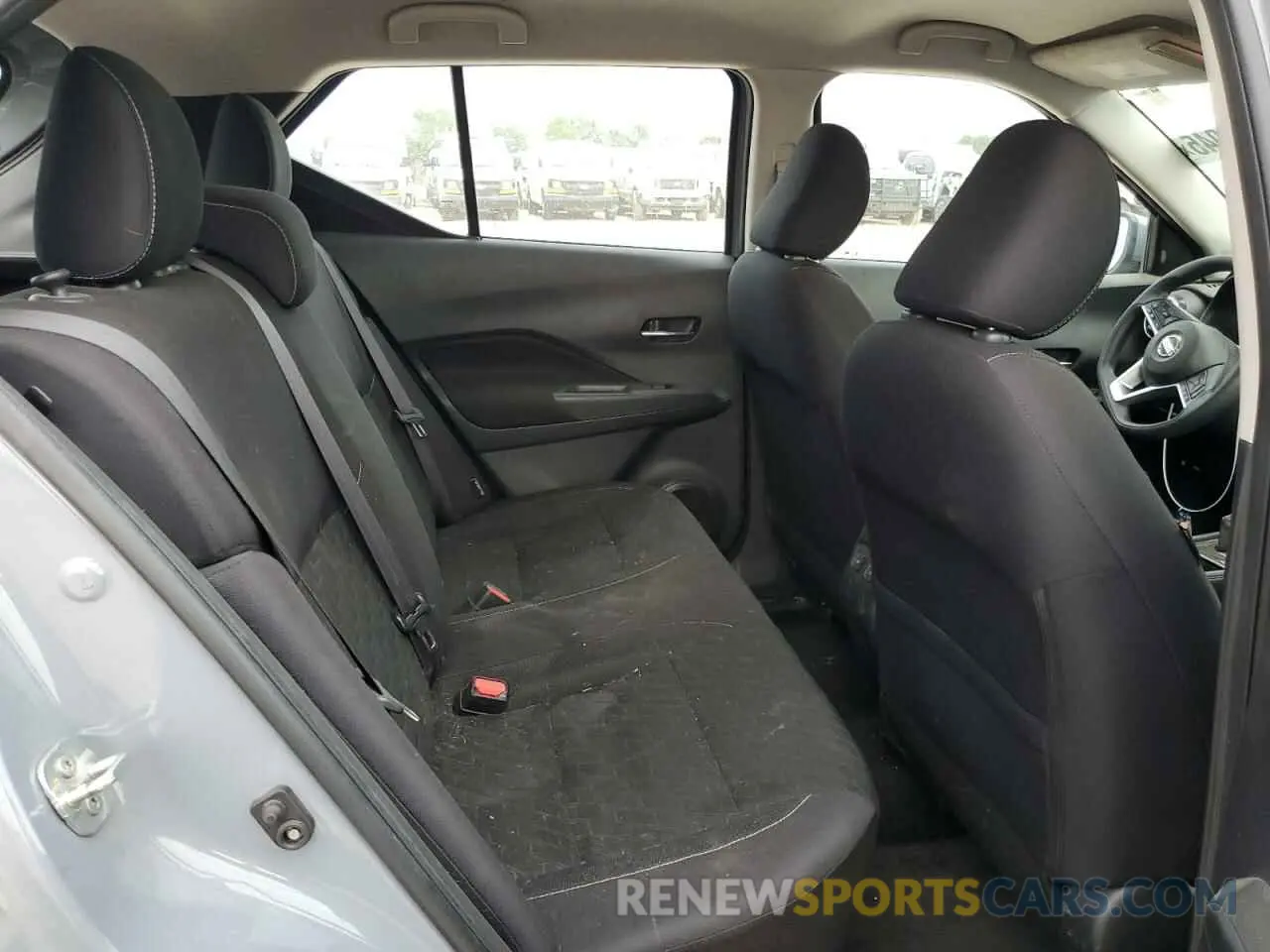 11 Photograph of a damaged car 3N1CP5CV6ML514296 NISSAN KICKS 2021