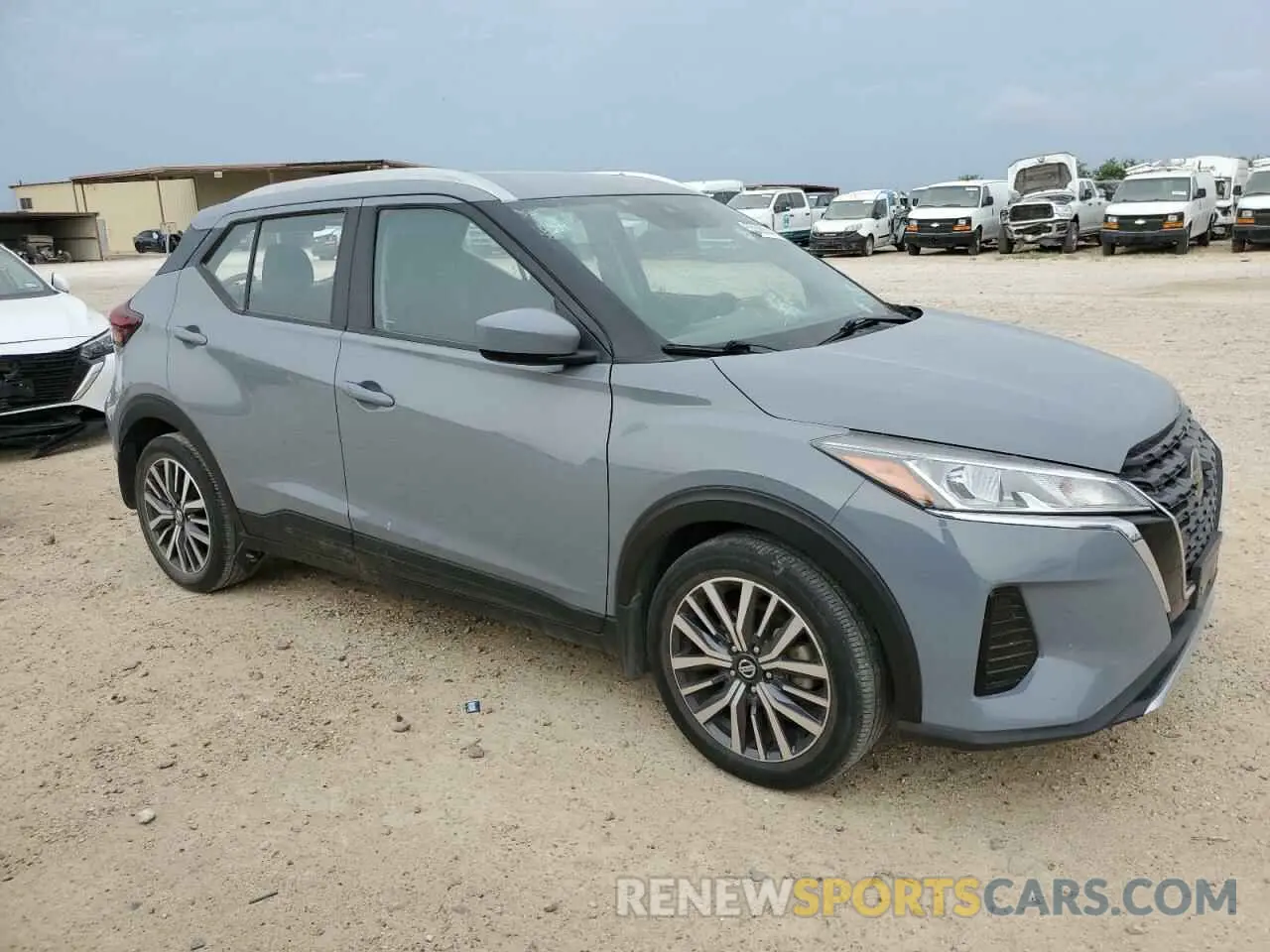 4 Photograph of a damaged car 3N1CP5CV6ML514296 NISSAN KICKS 2021