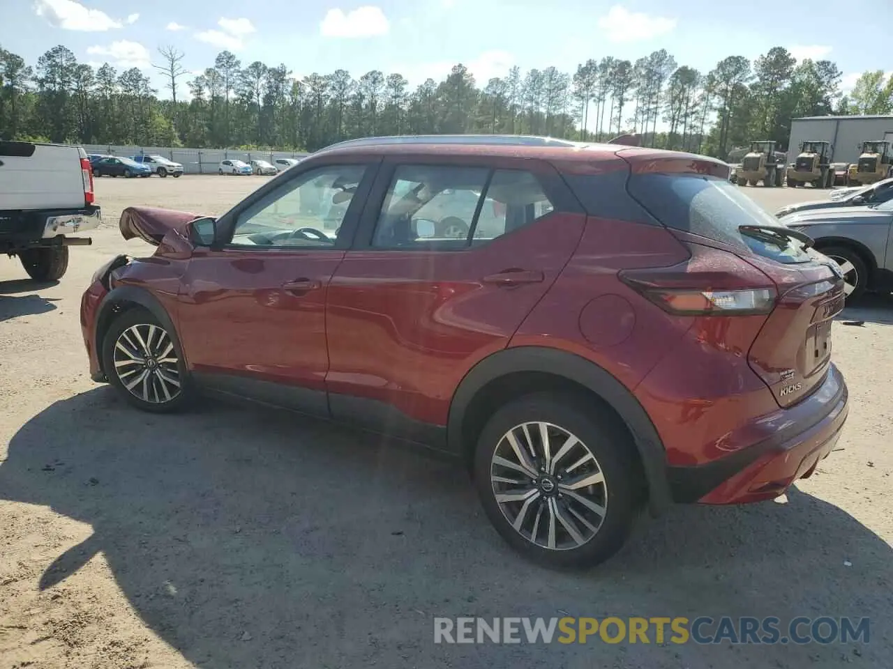 2 Photograph of a damaged car 3N1CP5CV6ML526397 NISSAN KICKS 2021