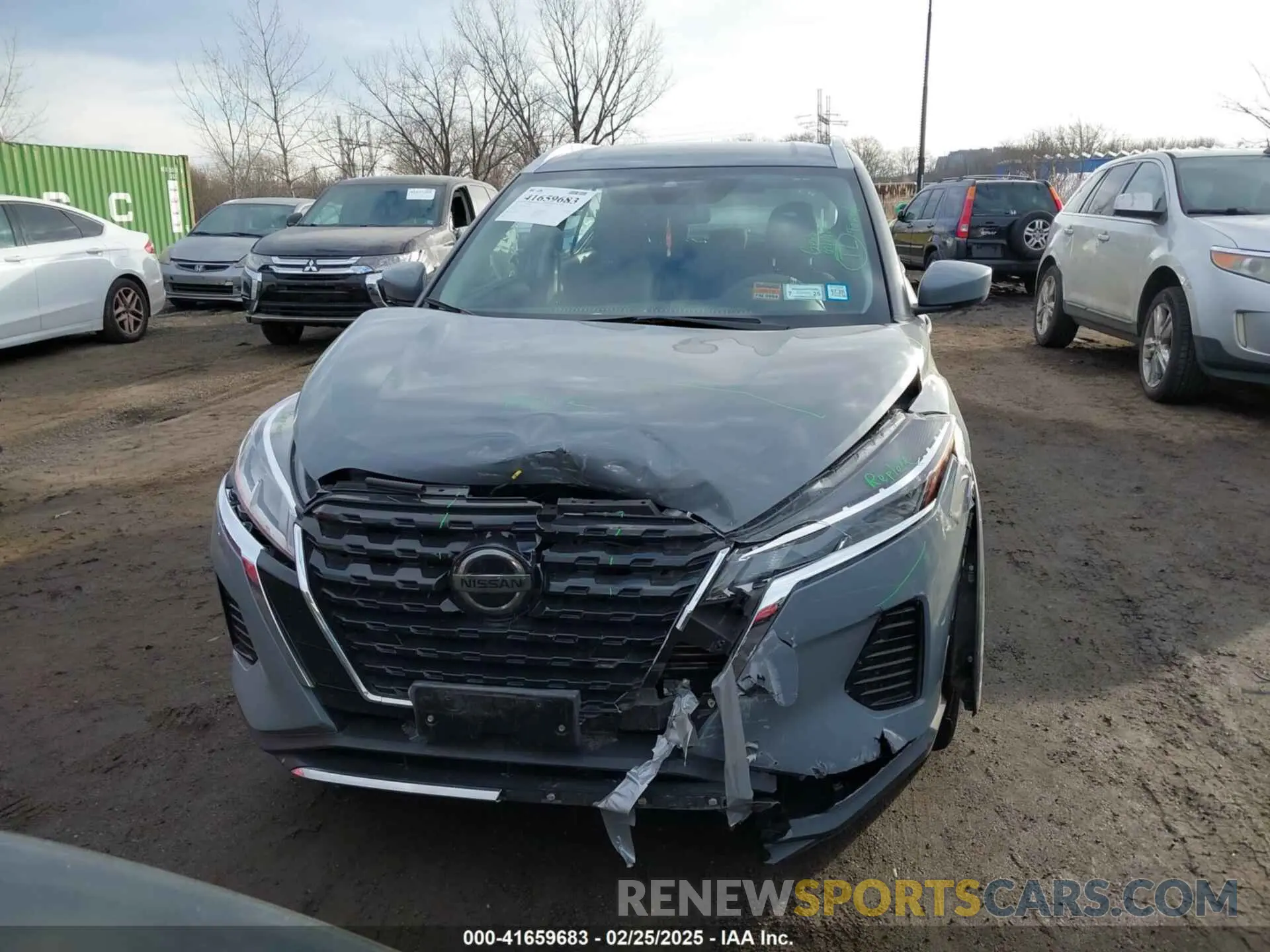 12 Photograph of a damaged car 3N1CP5CV6ML529185 NISSAN KICKS 2021