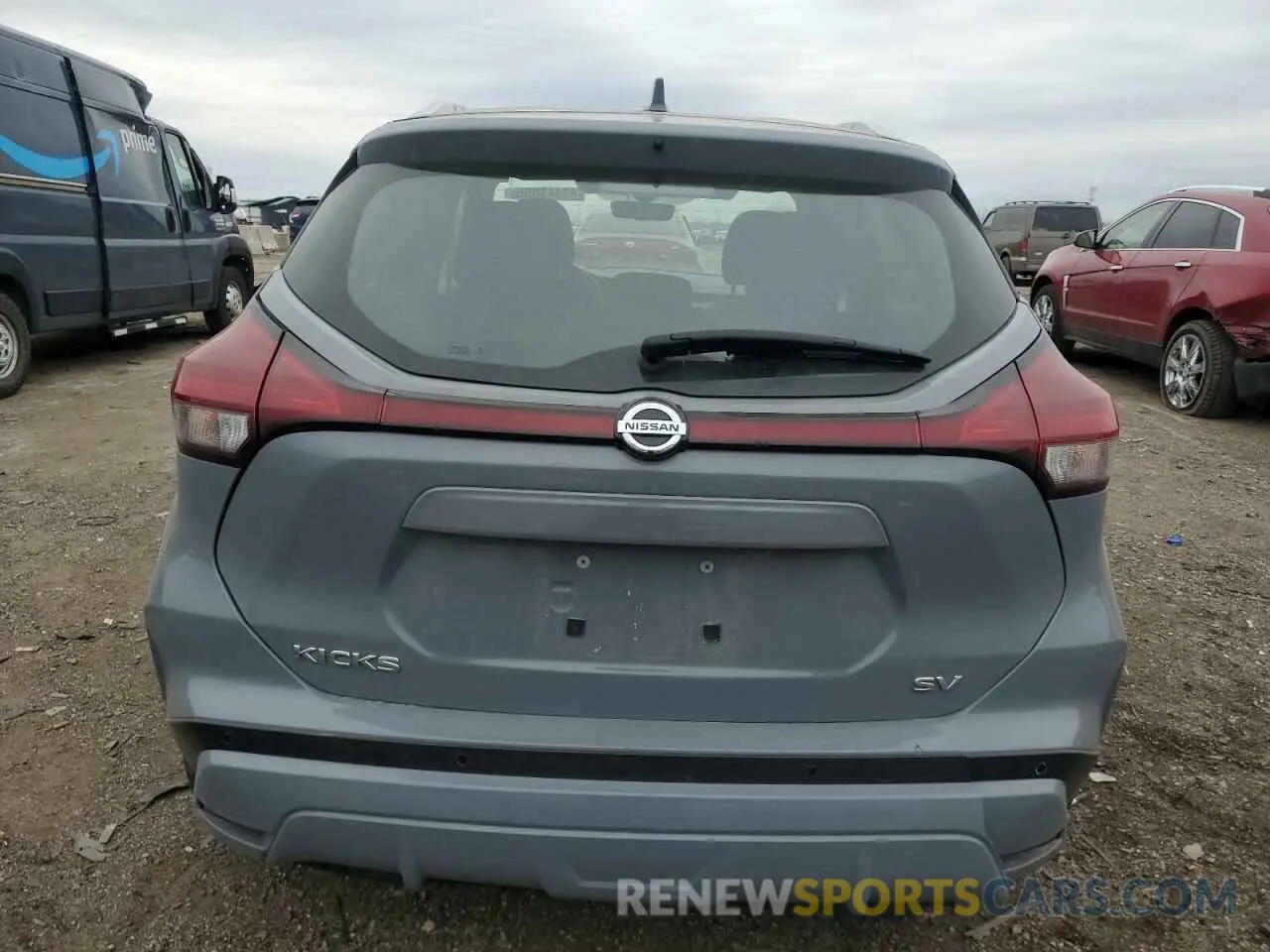 6 Photograph of a damaged car 3N1CP5CV6ML542194 NISSAN KICKS 2021