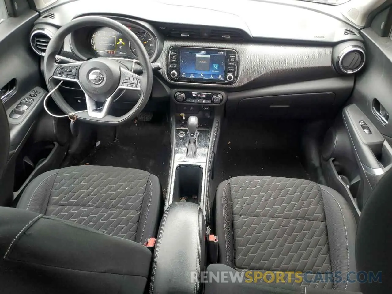 8 Photograph of a damaged car 3N1CP5CV6ML542194 NISSAN KICKS 2021