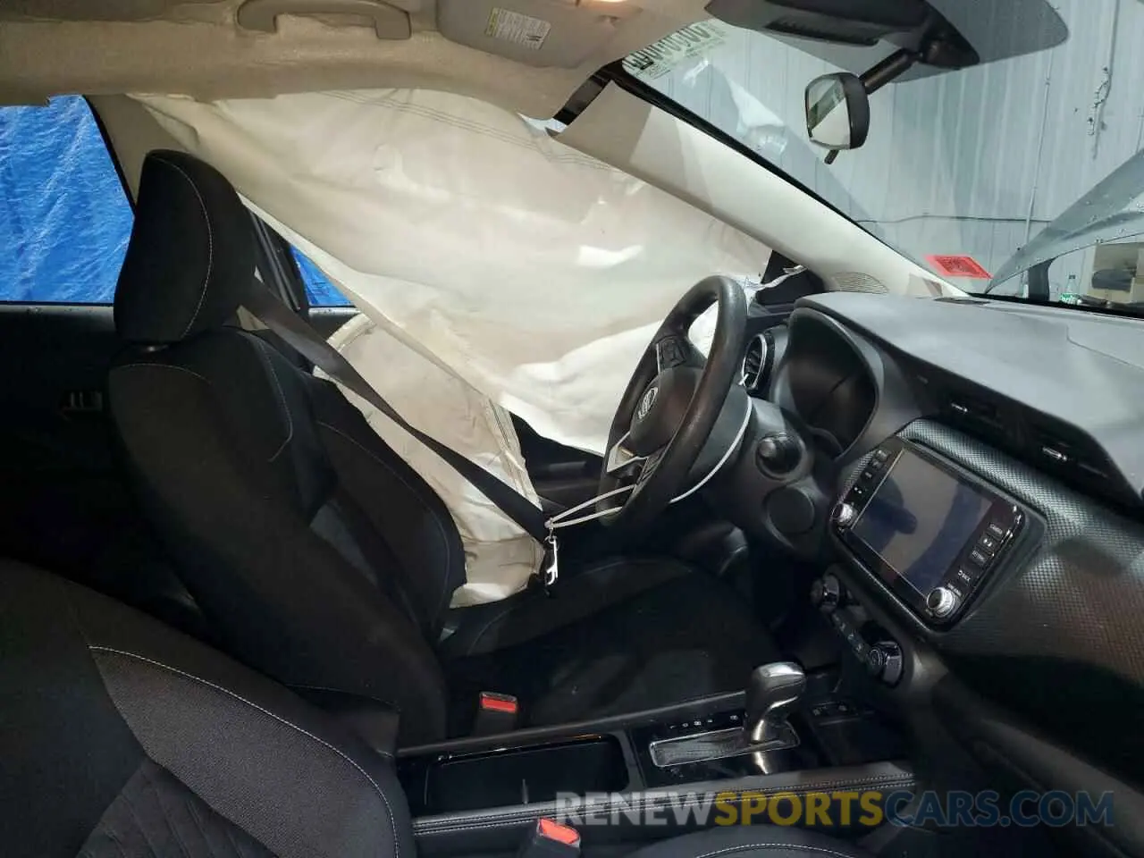 7 Photograph of a damaged car 3N1CP5CV6ML563580 NISSAN KICKS 2021