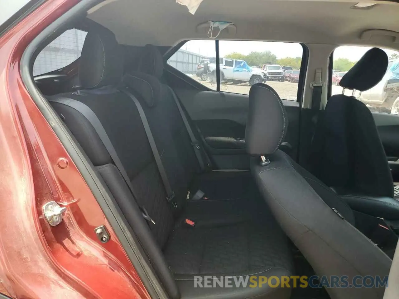 11 Photograph of a damaged car 3N1CP5CV7ML523931 NISSAN KICKS 2021