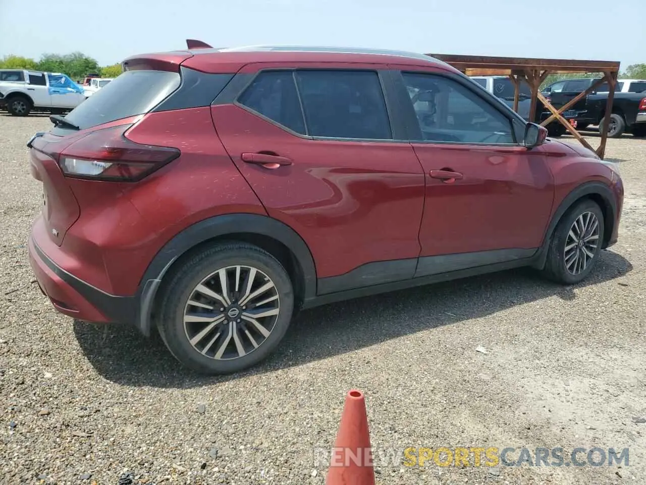 3 Photograph of a damaged car 3N1CP5CV7ML523931 NISSAN KICKS 2021