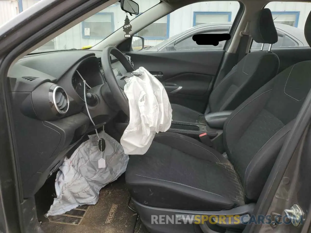 7 Photograph of a damaged car 3N1CP5CV8ML469717 NISSAN KICKS 2021