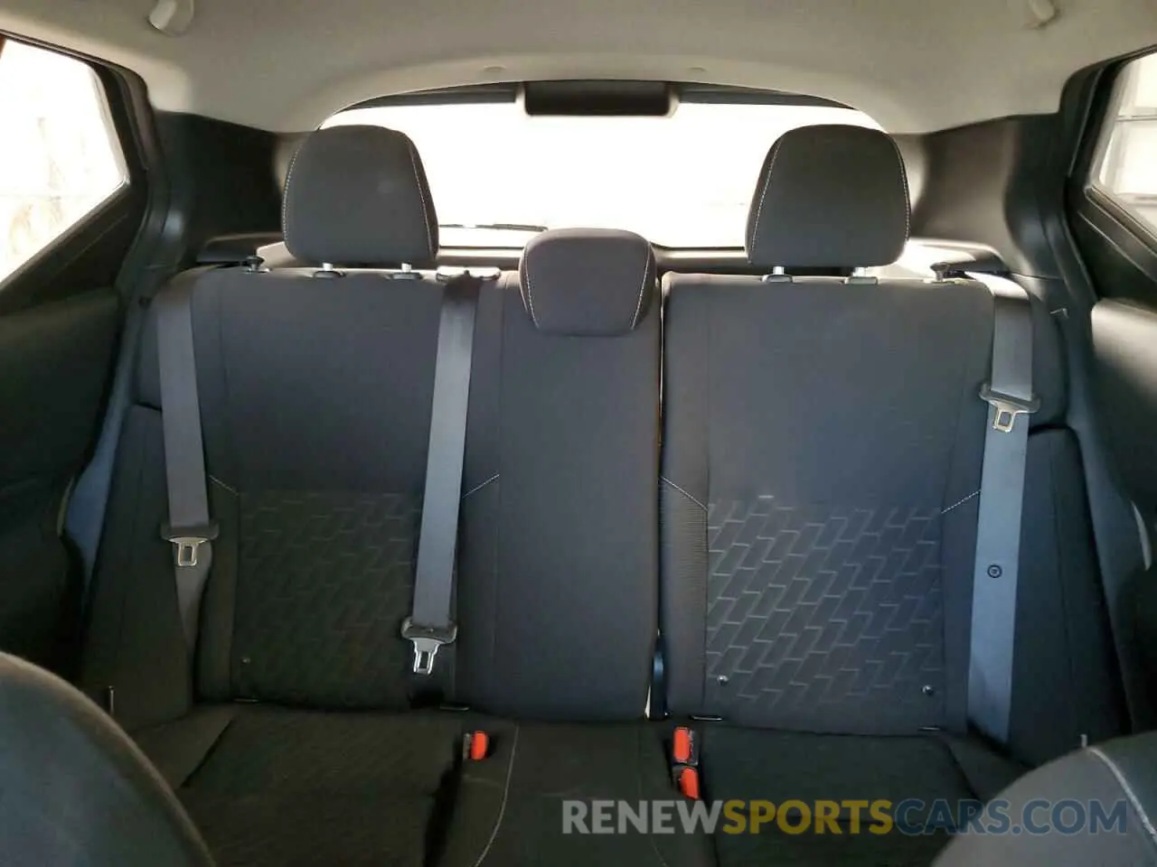 10 Photograph of a damaged car 3N1CP5CV8ML477834 NISSAN KICKS 2021
