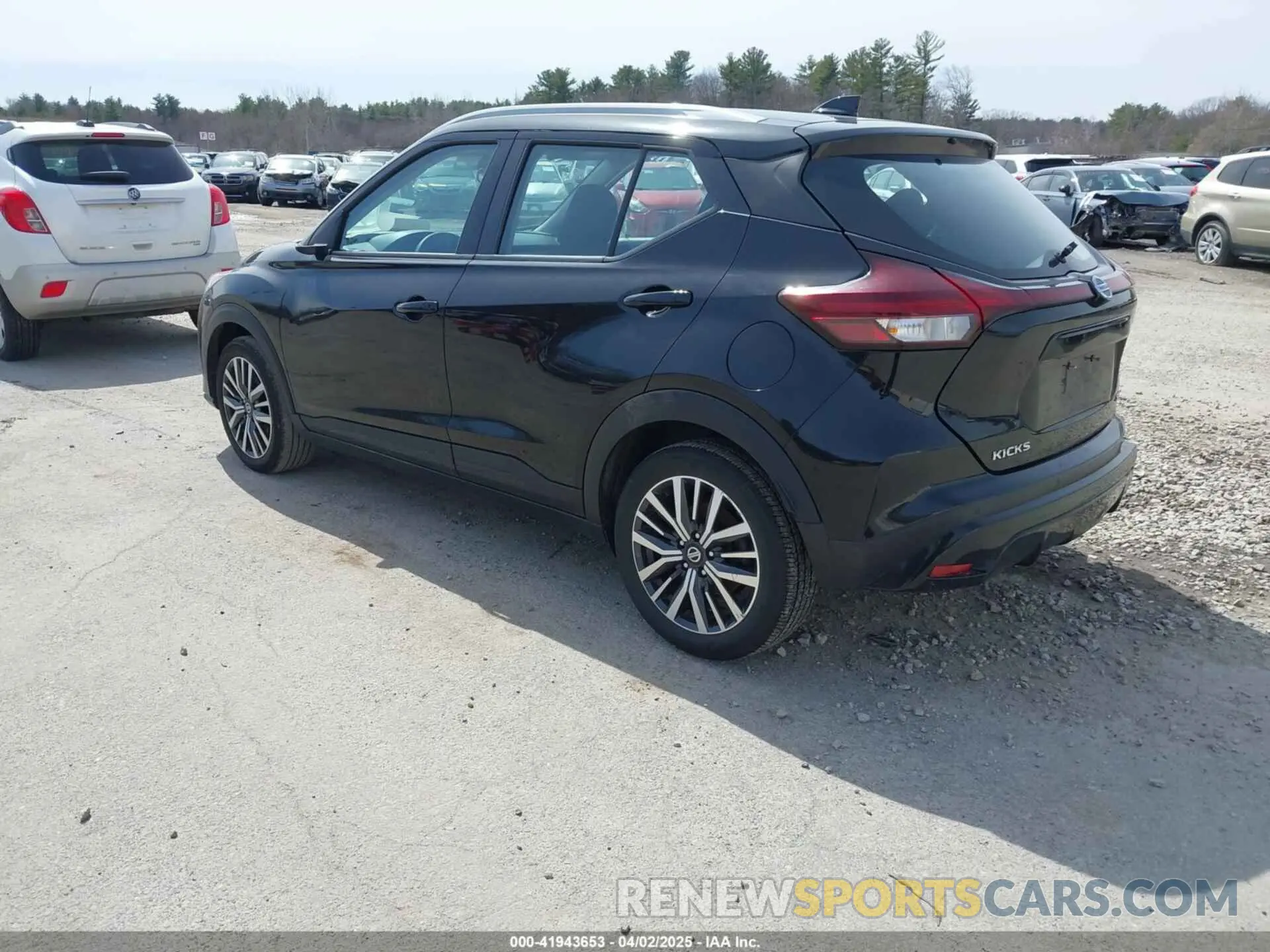 3 Photograph of a damaged car 3N1CP5CV8ML504837 NISSAN KICKS 2021