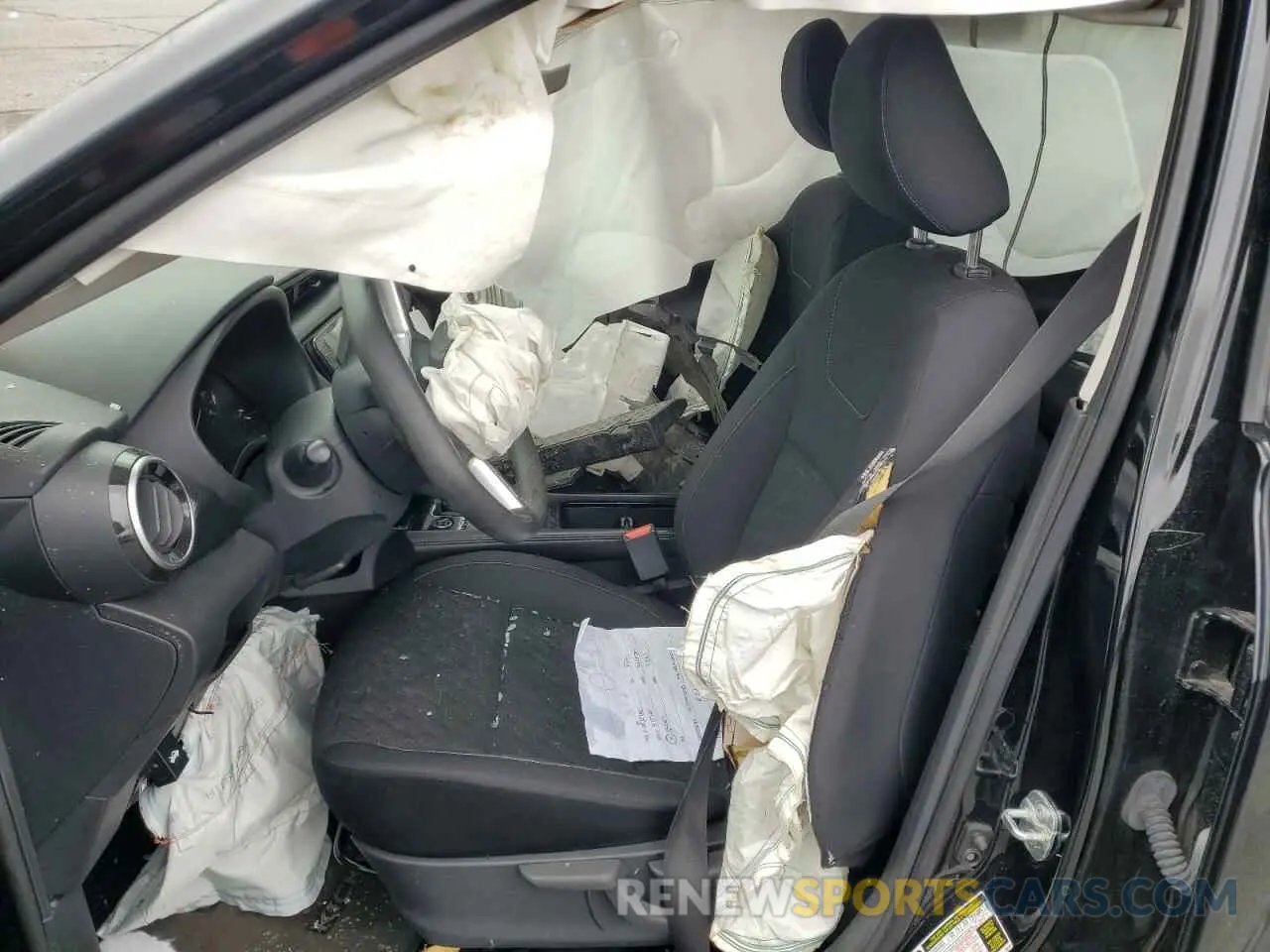 7 Photograph of a damaged car 3N1CP5CV8ML514719 NISSAN KICKS 2021