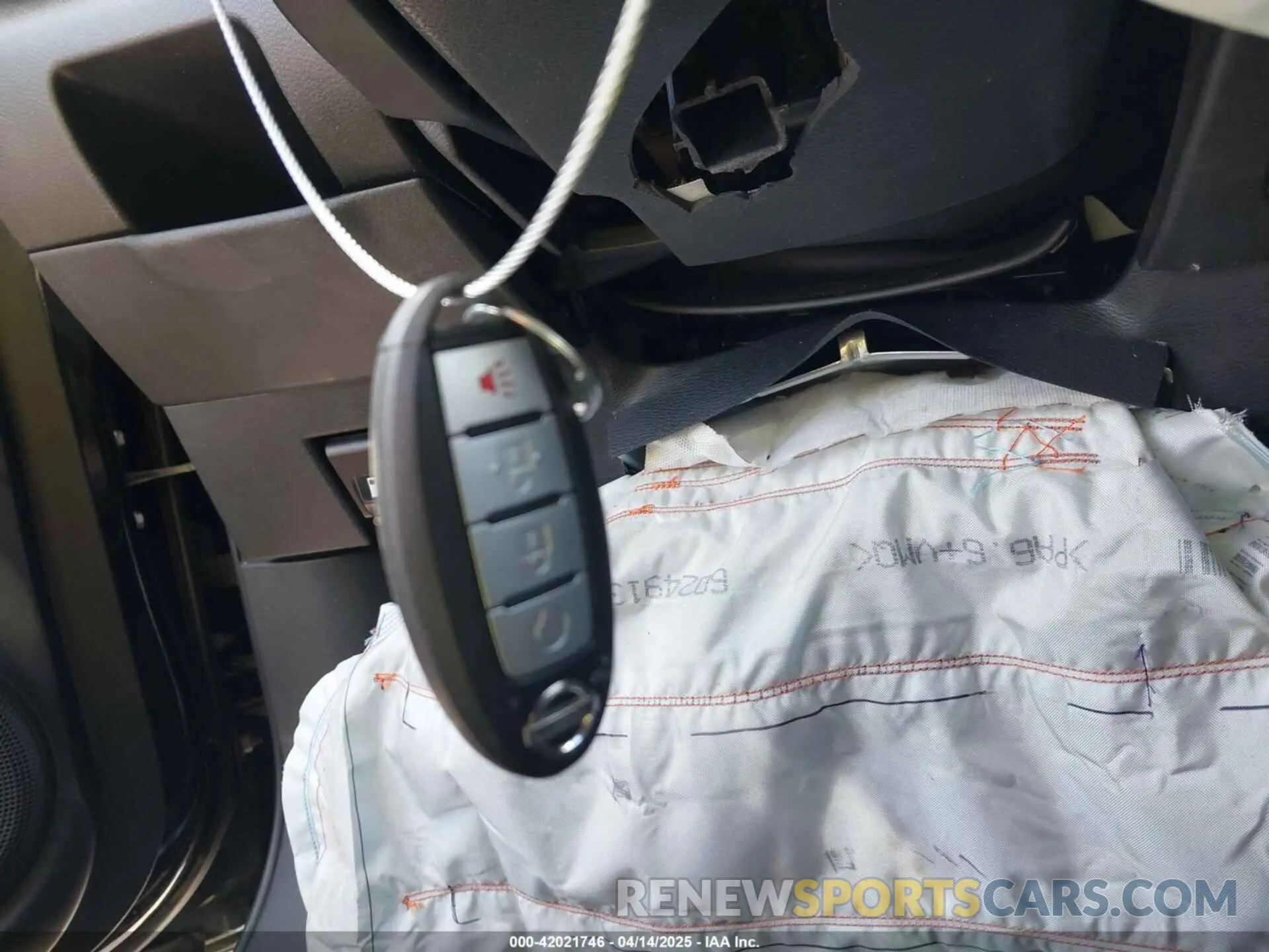 11 Photograph of a damaged car 3N1CP5CV8ML523372 NISSAN KICKS 2021