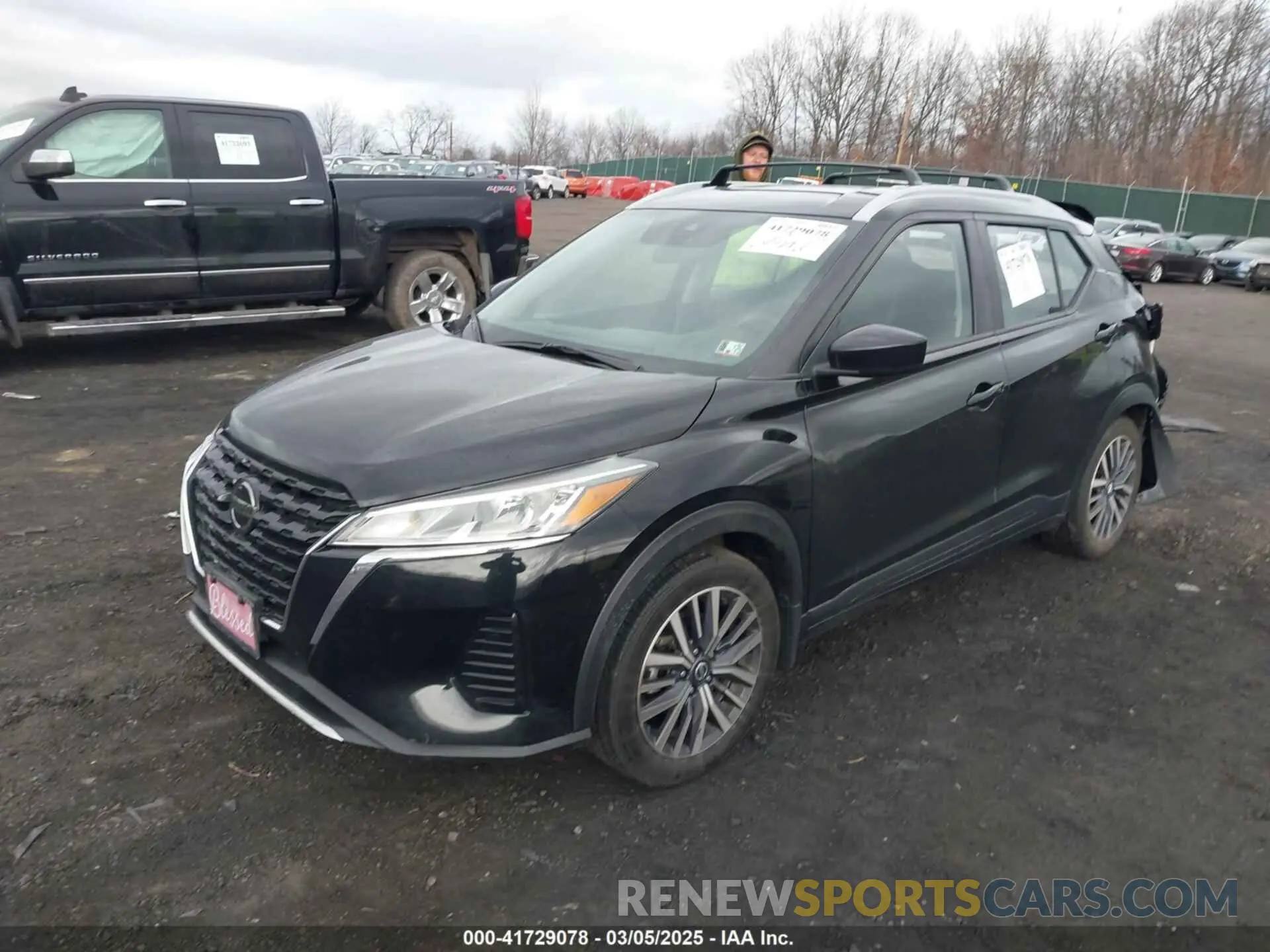2 Photograph of a damaged car 3N1CP5CV8ML559451 NISSAN KICKS 2021