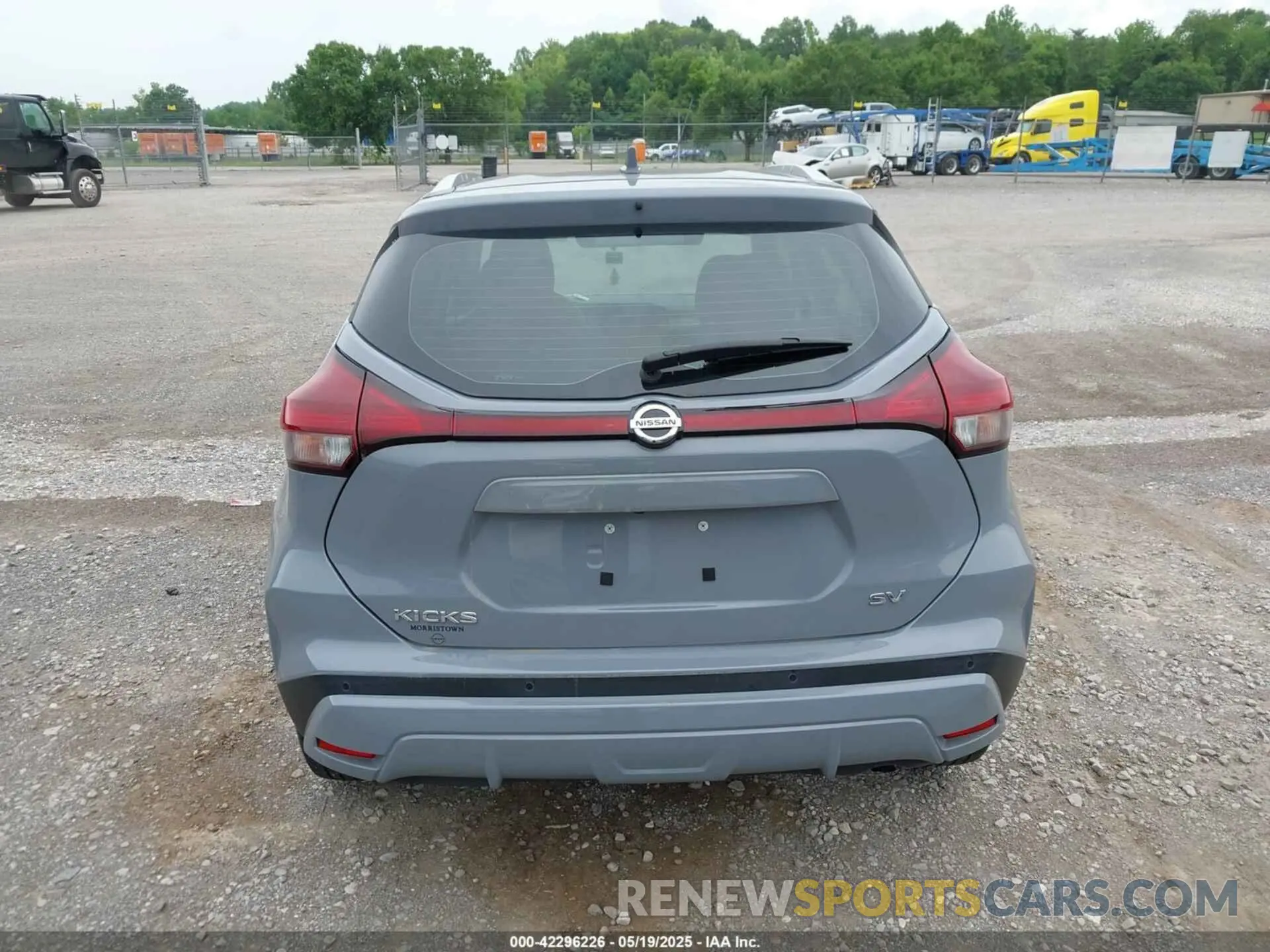 16 Photograph of a damaged car 3N1CP5CV9ML470424 NISSAN KICKS 2021