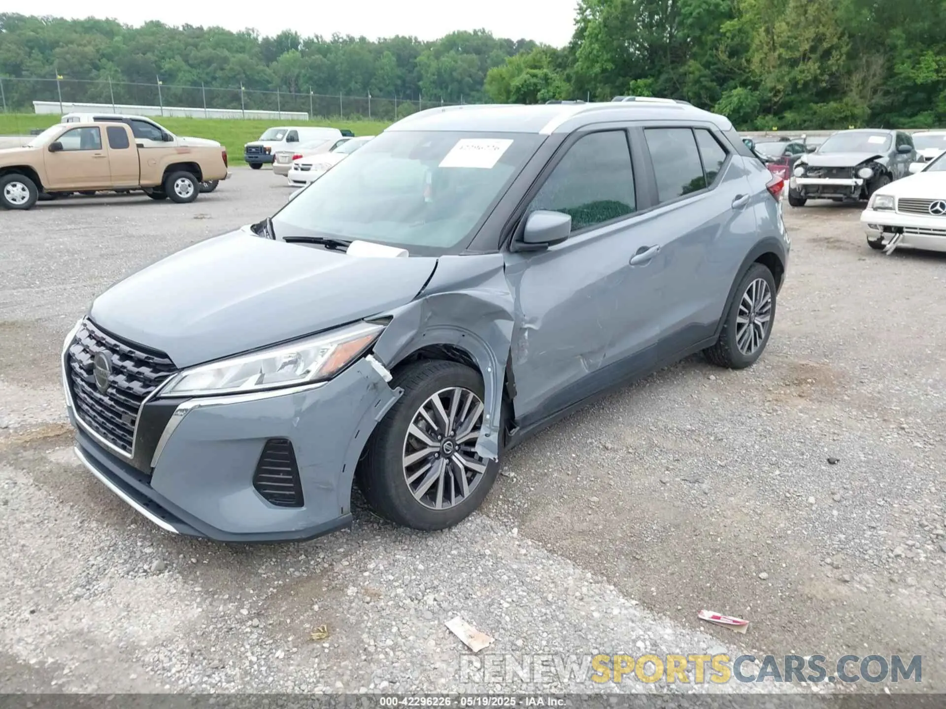 2 Photograph of a damaged car 3N1CP5CV9ML470424 NISSAN KICKS 2021