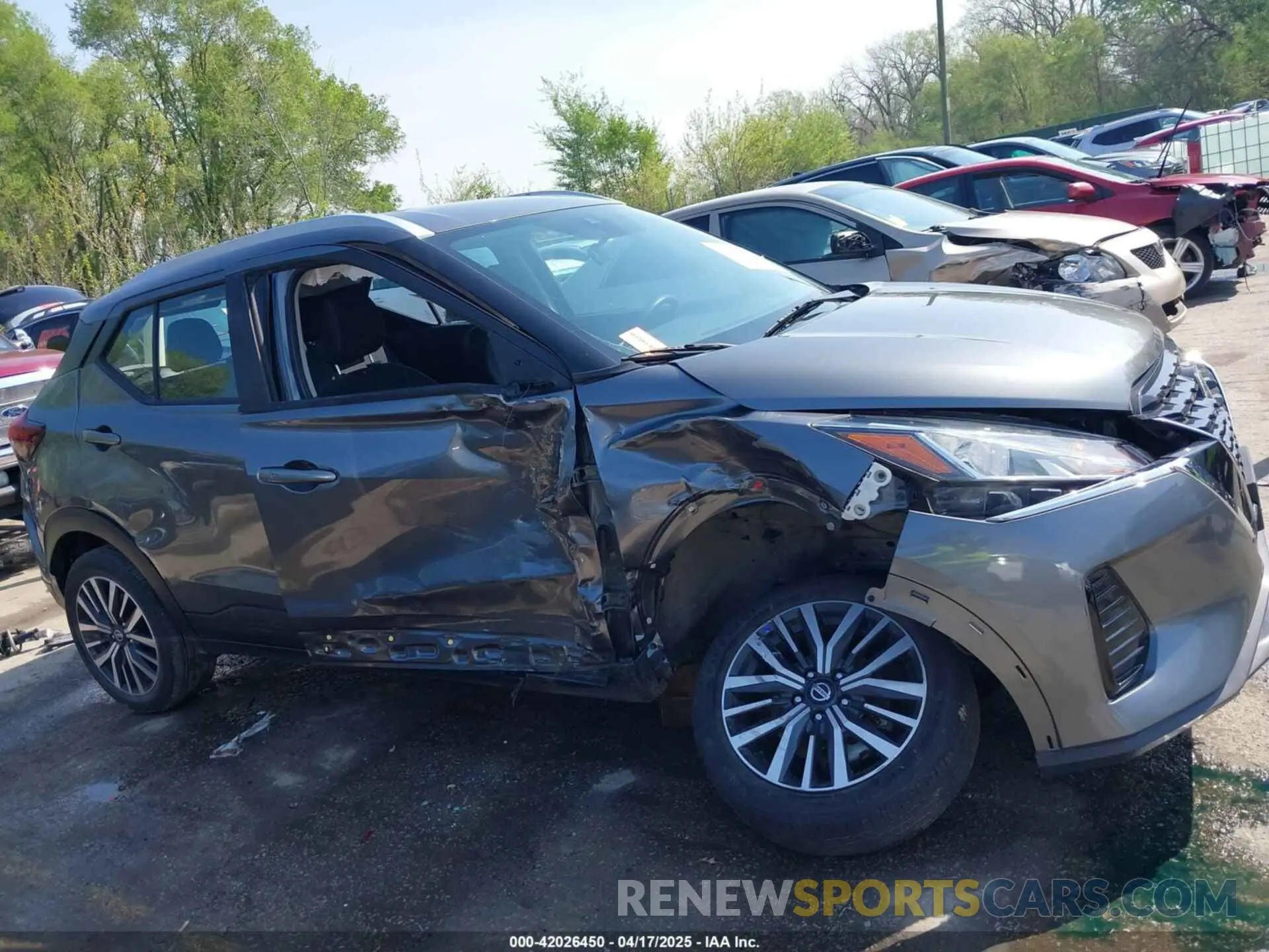 6 Photograph of a damaged car 3N1CP5CV9ML472075 NISSAN KICKS 2021