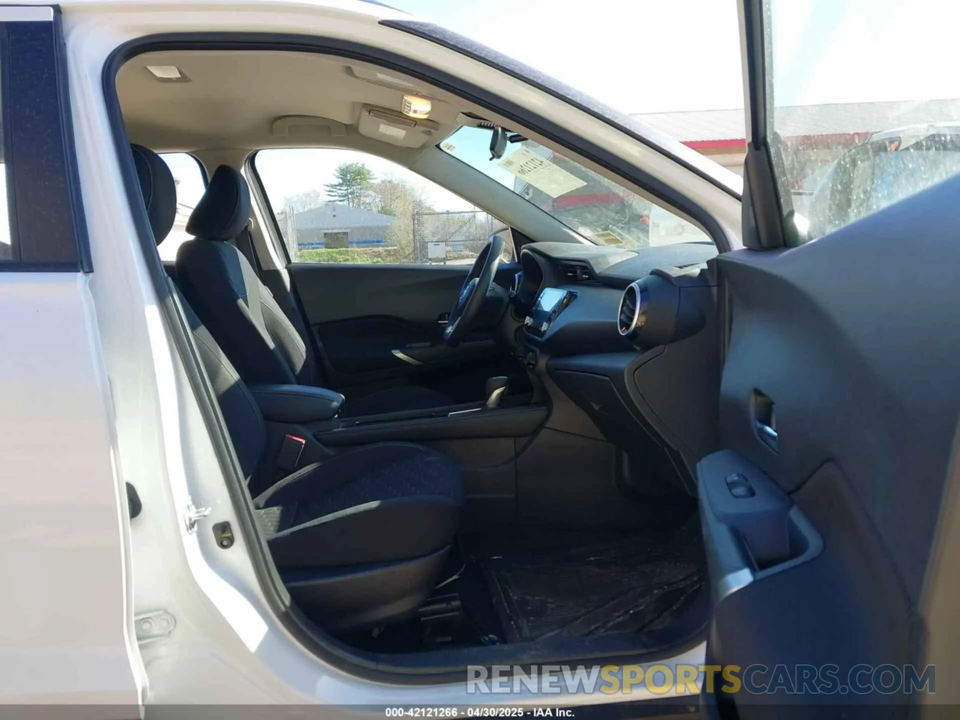 5 Photograph of a damaged car 3N1CP5CV9ML485943 NISSAN KICKS 2021