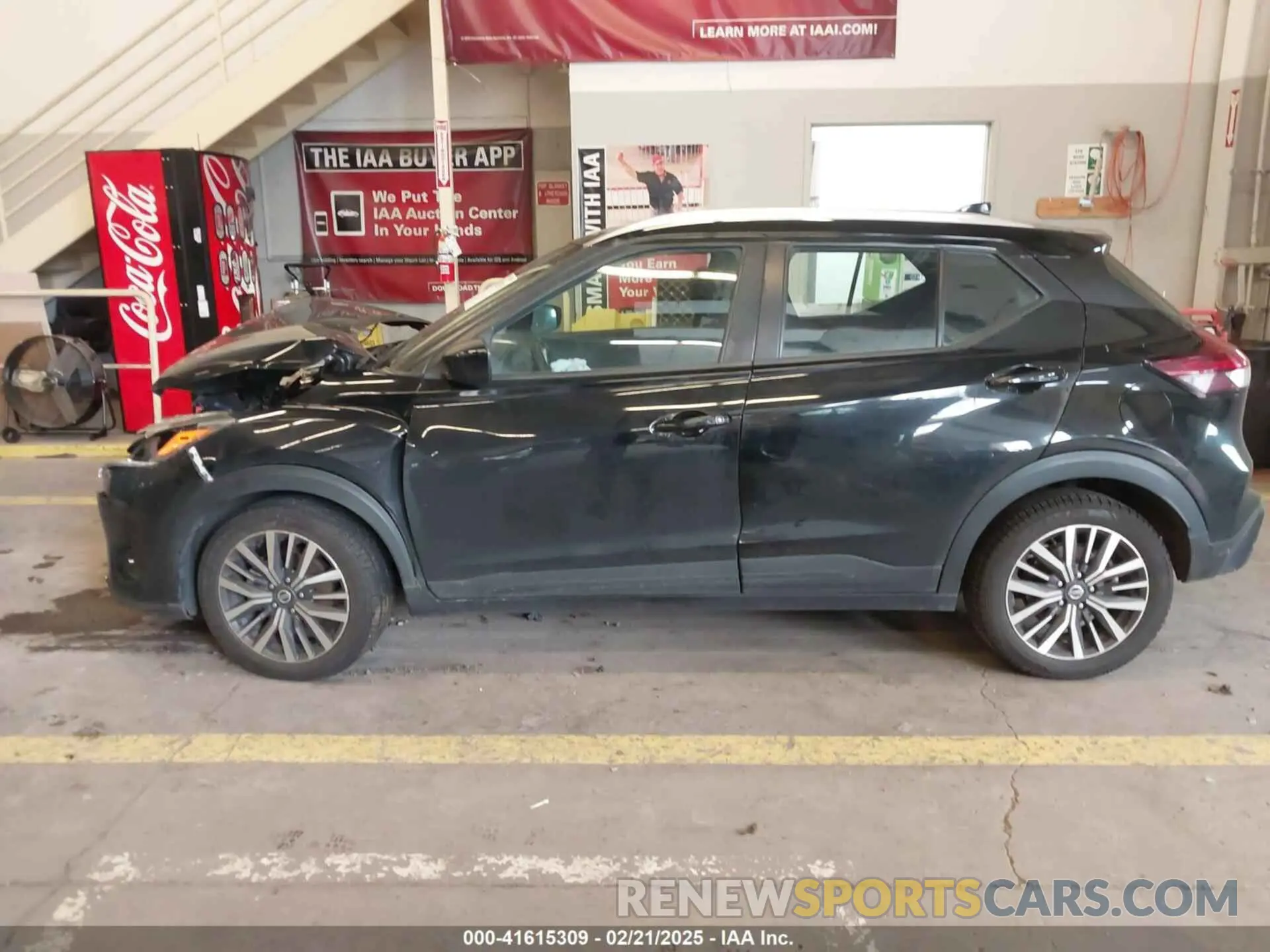 13 Photograph of a damaged car 3N1CP5CV9ML503860 NISSAN KICKS 2021