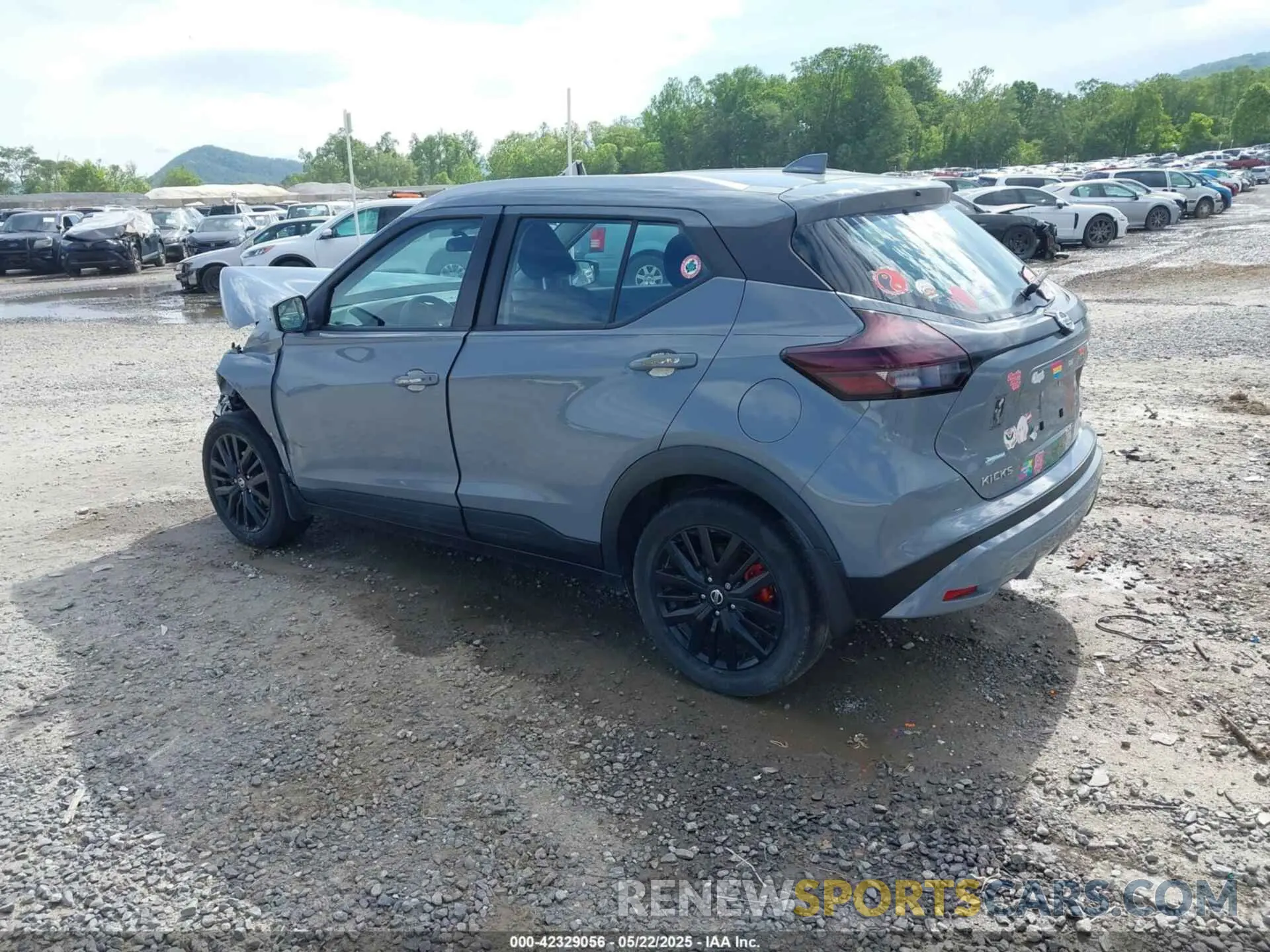 3 Photograph of a damaged car 3N1CP5CV9ML512834 NISSAN KICKS 2021