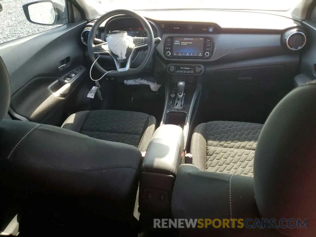 8 Photograph of a damaged car 3N1CP5CV9ML515796 NISSAN KICKS 2021