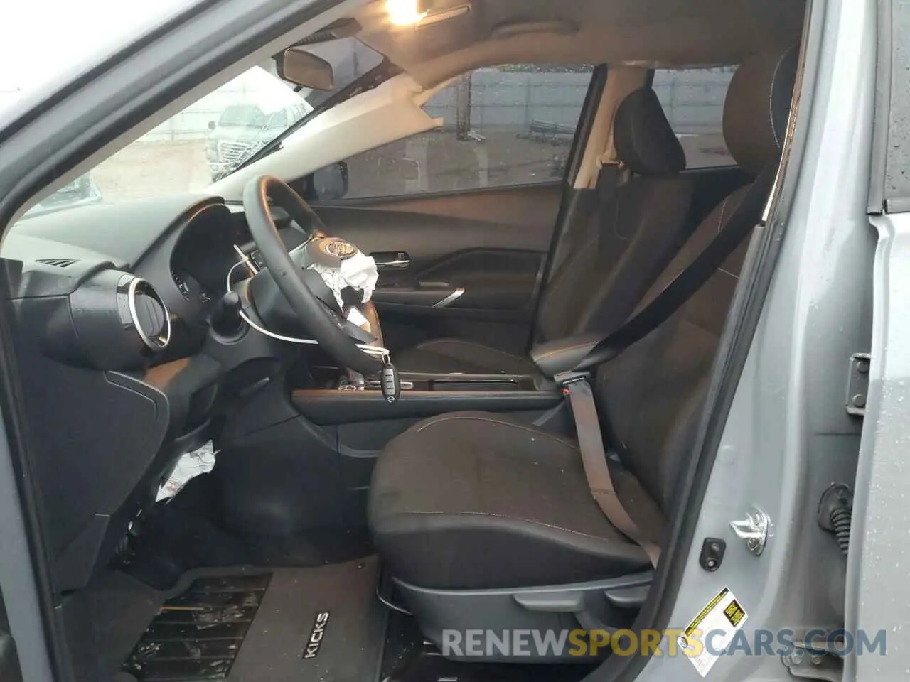 7 Photograph of a damaged car 3N1CP5CV9ML519783 NISSAN KICKS 2021
