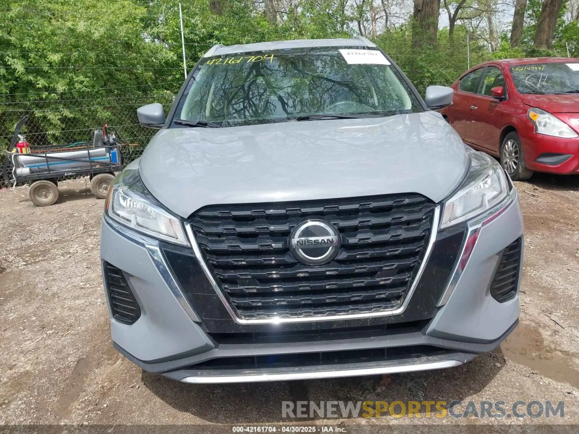 12 Photograph of a damaged car 3N1CP5CV9ML522148 NISSAN KICKS 2021
