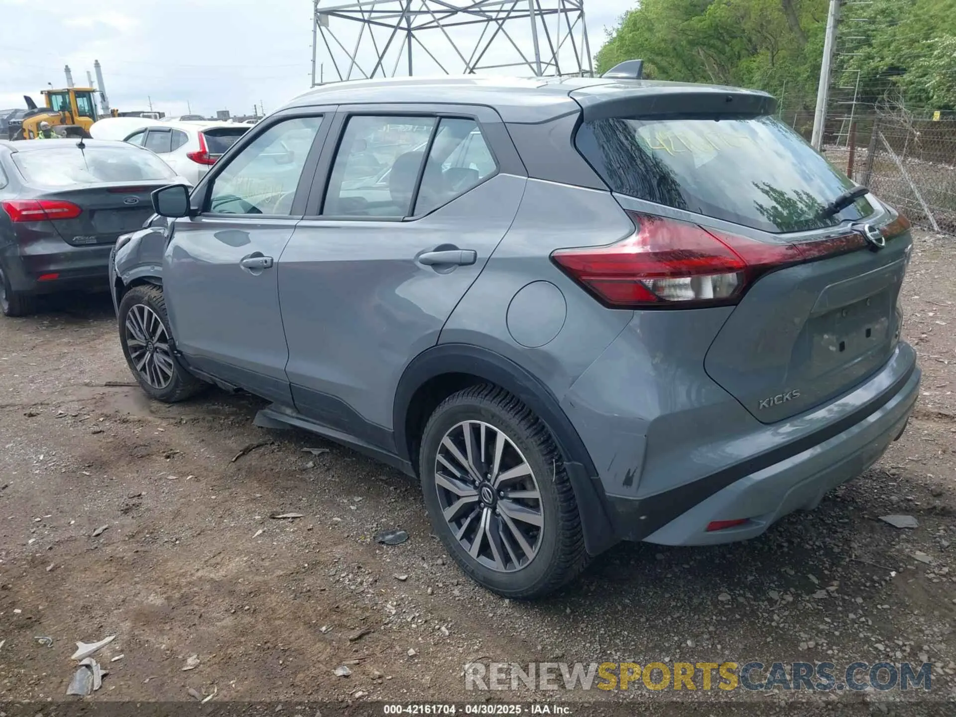 3 Photograph of a damaged car 3N1CP5CV9ML522148 NISSAN KICKS 2021