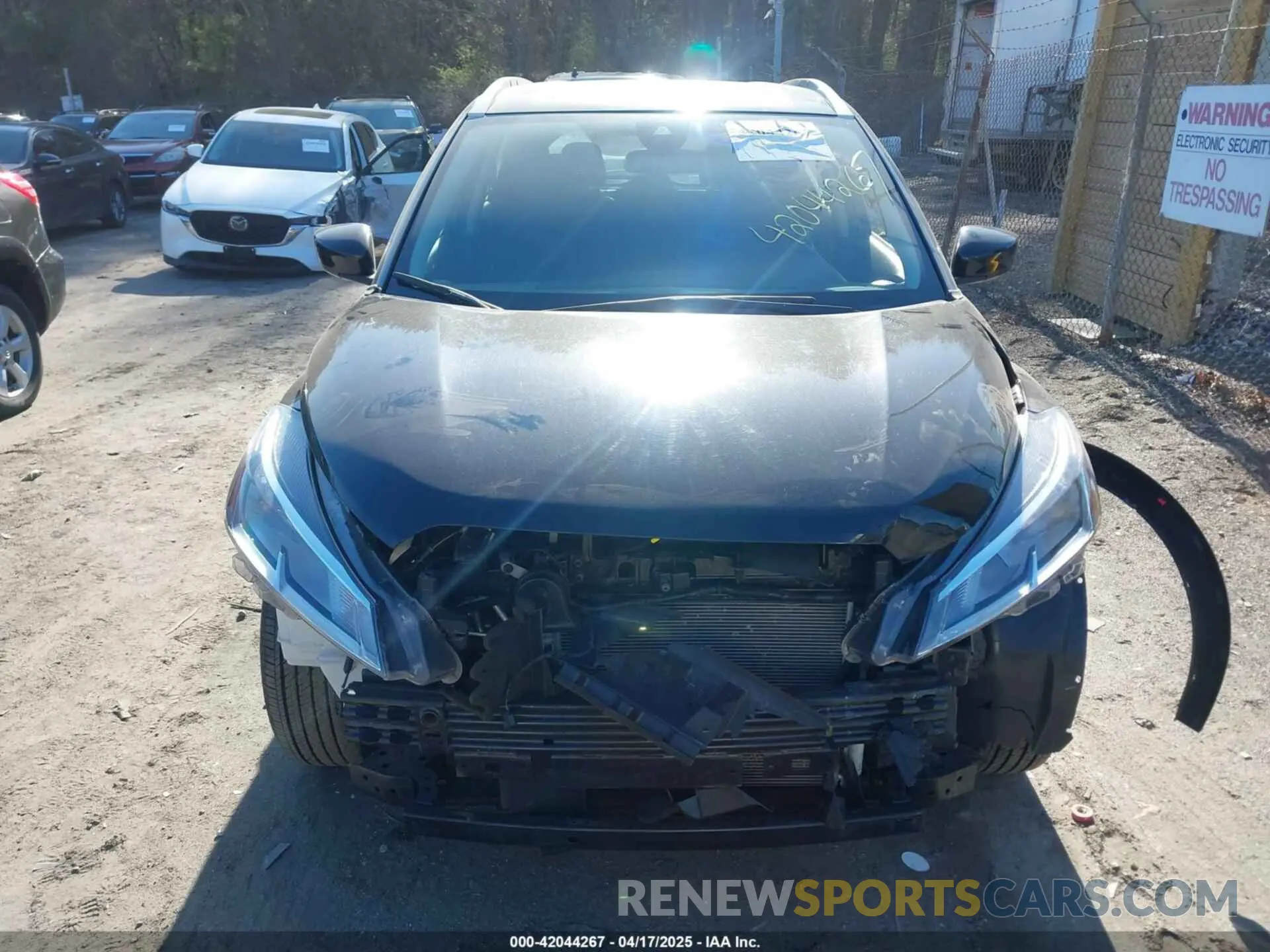 13 Photograph of a damaged car 3N1CP5CV9ML523140 NISSAN KICKS 2021