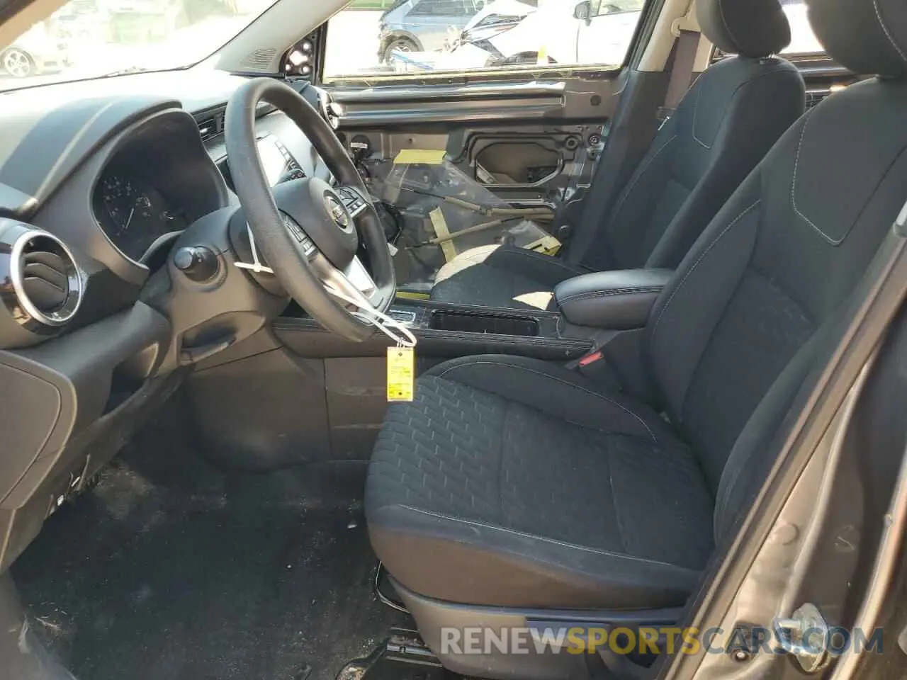 7 Photograph of a damaged car 3N1CP5CV9ML525423 NISSAN KICKS 2021
