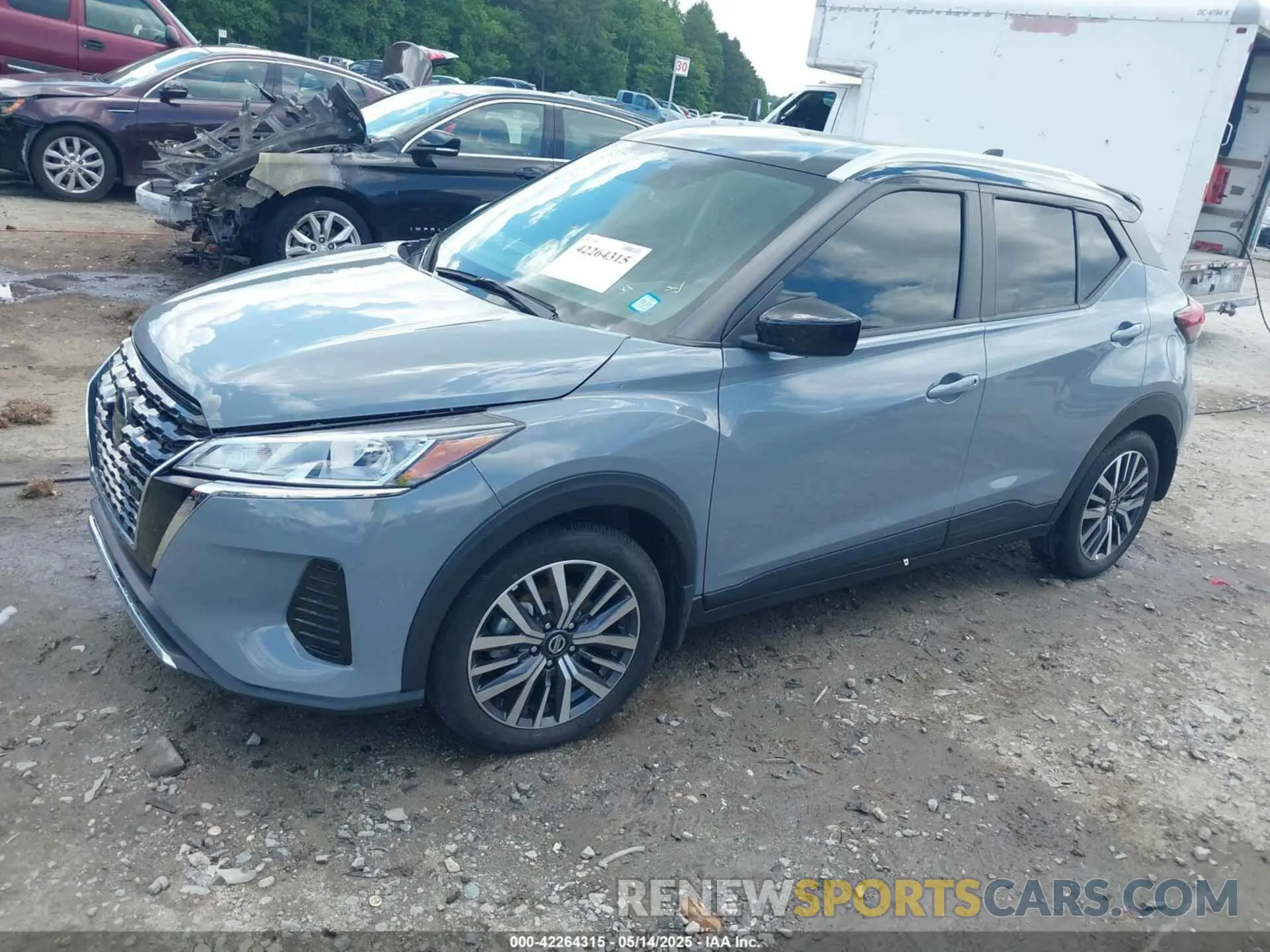 2 Photograph of a damaged car 3N1CP5CV9ML541394 NISSAN KICKS 2021